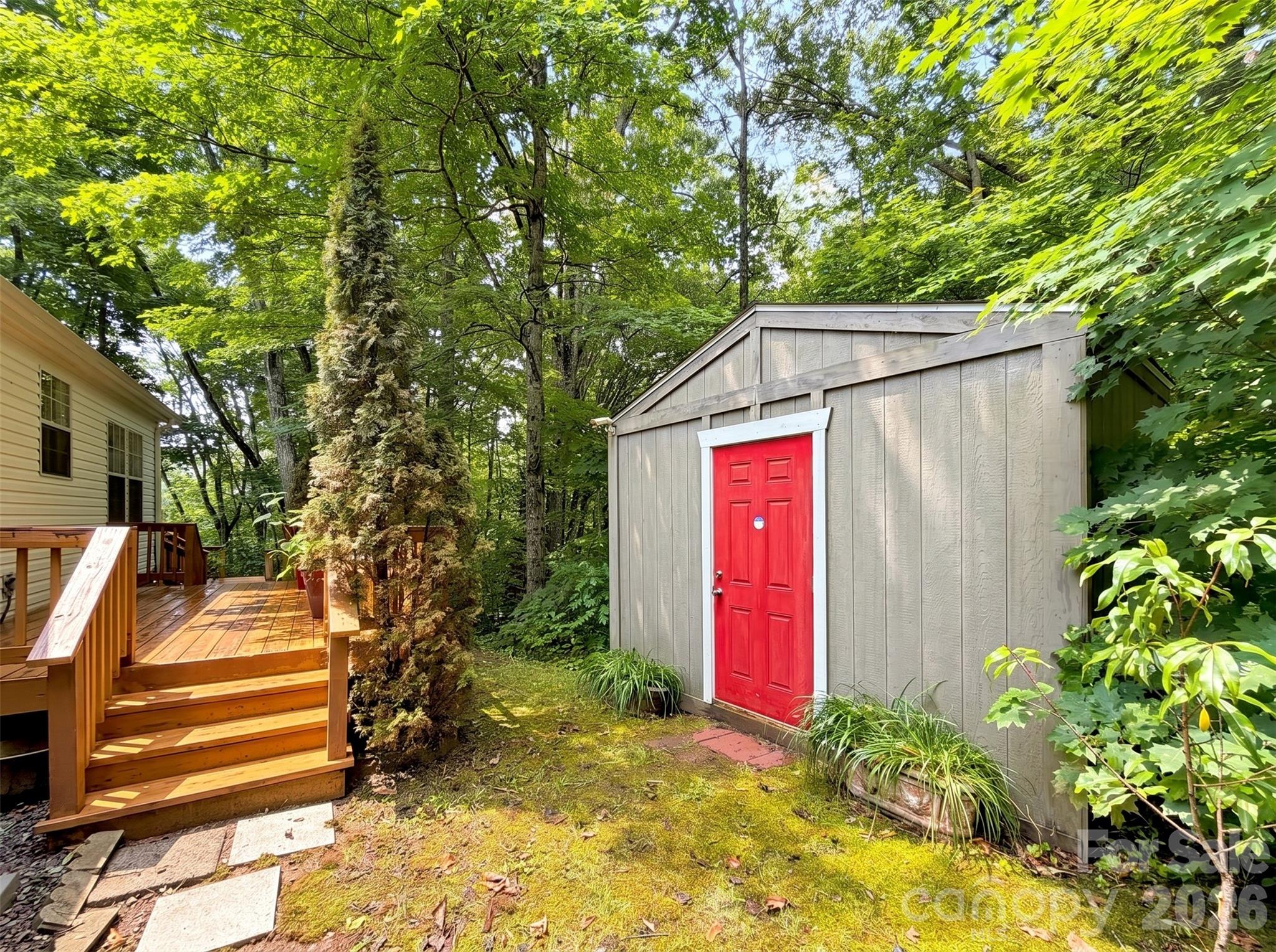 315 Oakstone Drive — Waynesville