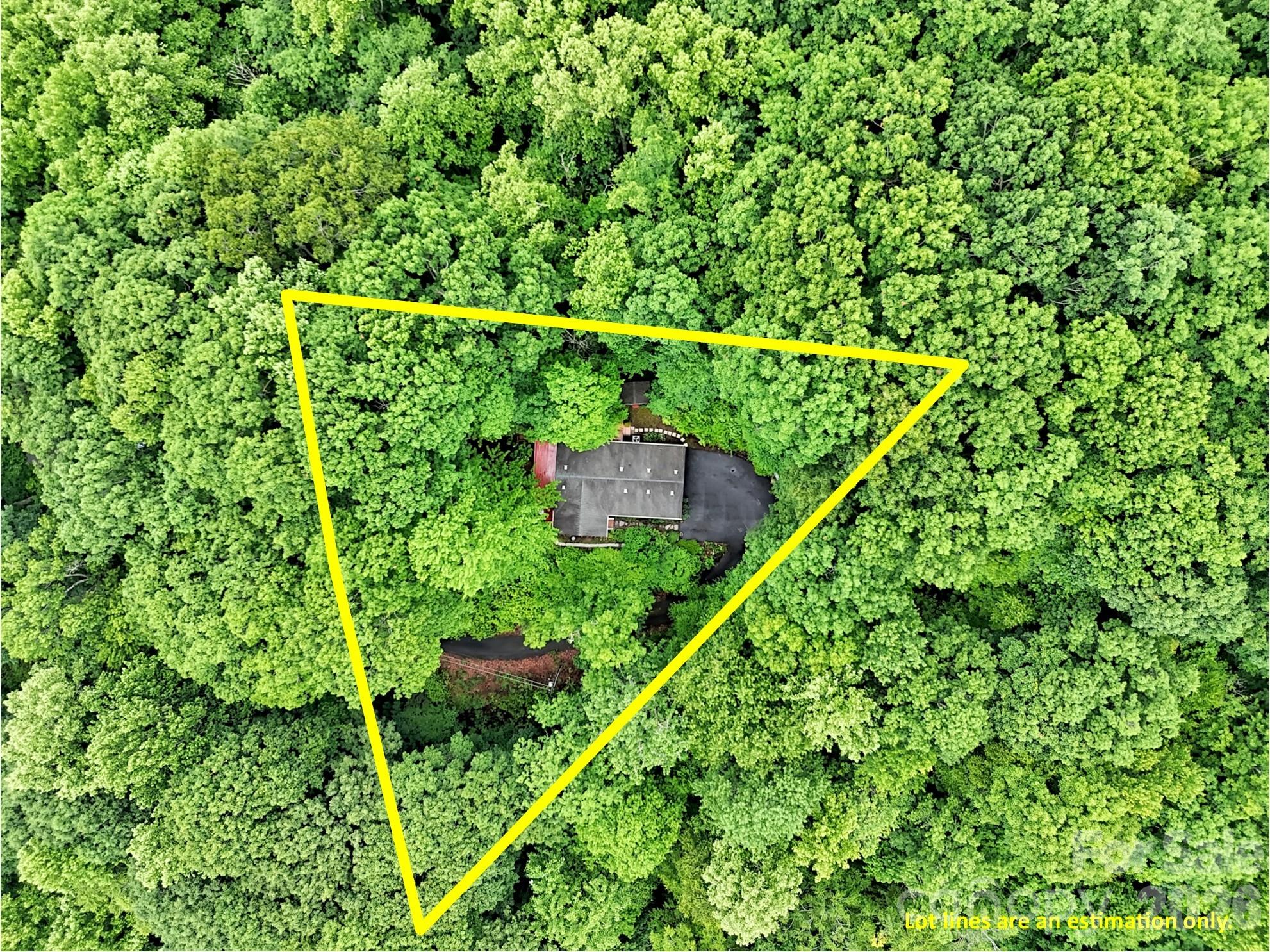 315 Oakstone Drive — Waynesville