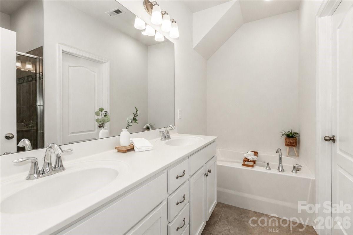 11320 Westbranch Parkway — Davidson