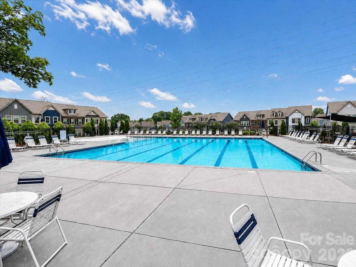 11320 Westbranch Parkway — Davidson