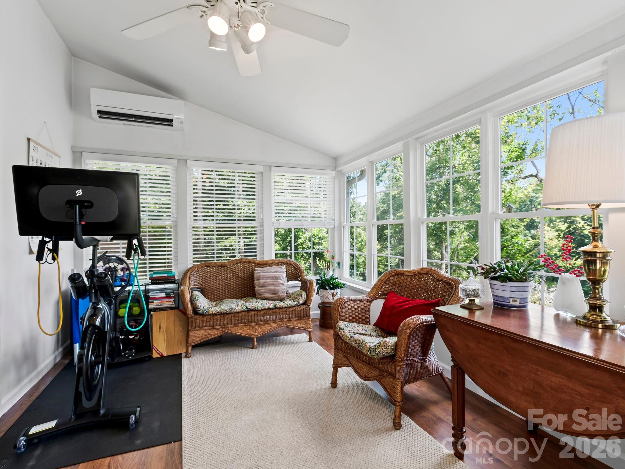 302 Shadecrest Lane — Mills River