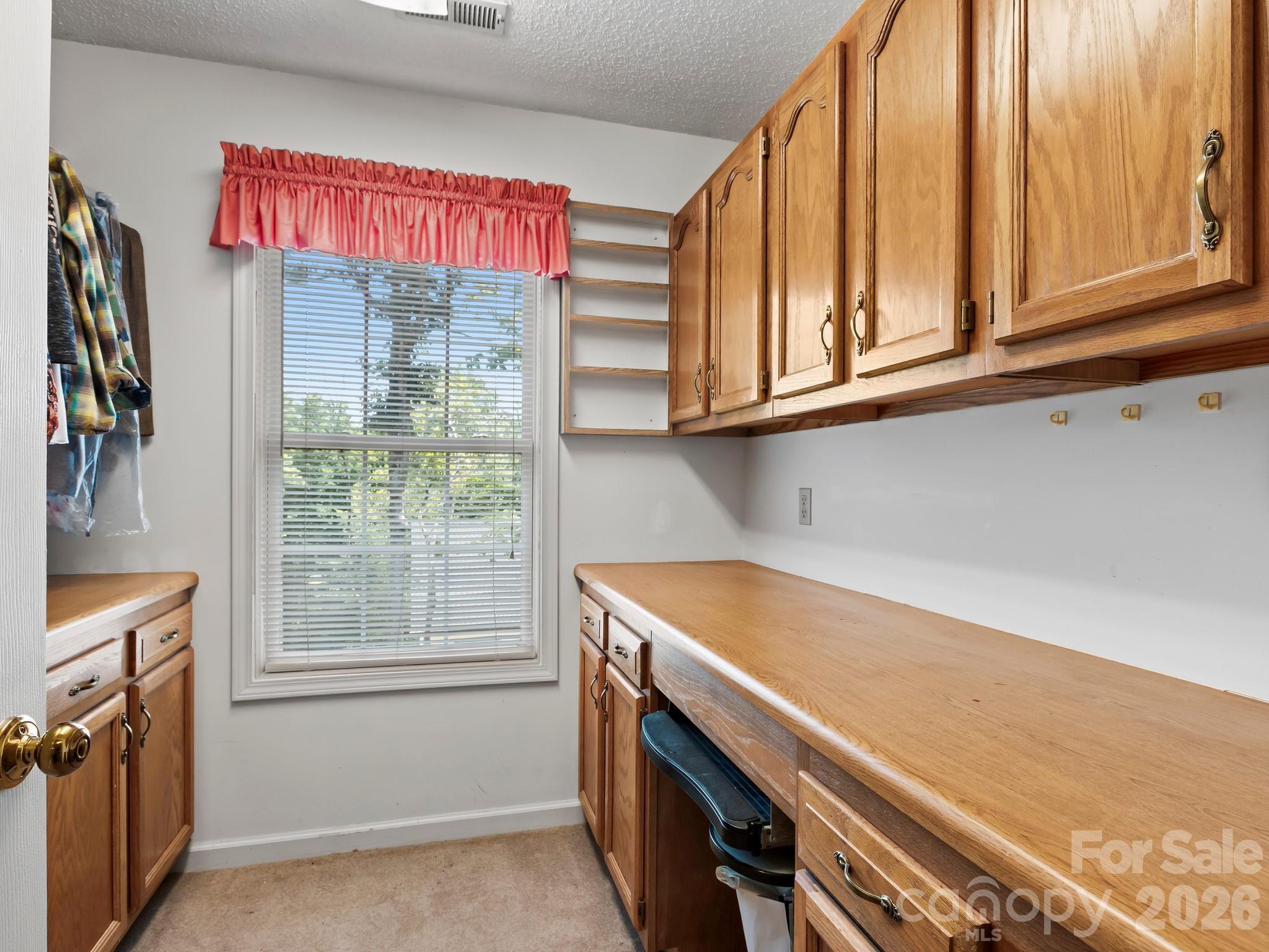 302 Shadecrest Lane — Mills River