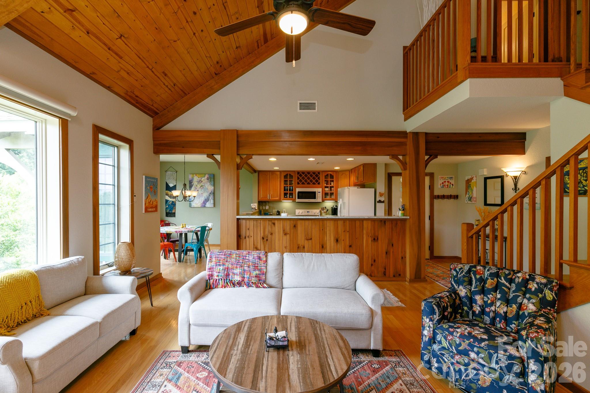 222 Creekside Way #D/301 — Burnsville