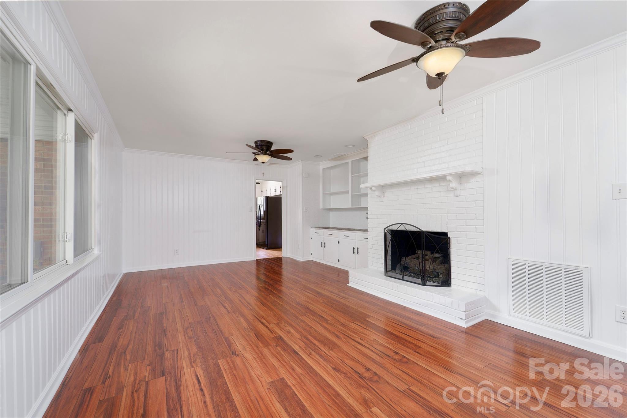 1025 S Magnolia Street — Mooresville