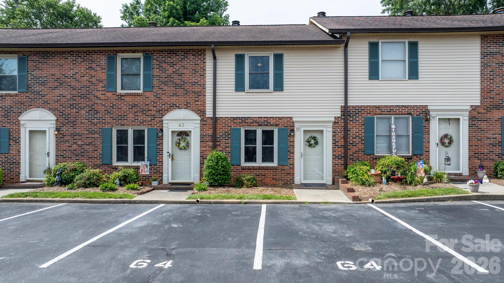 1330 5th Street NE #64 — Hickory