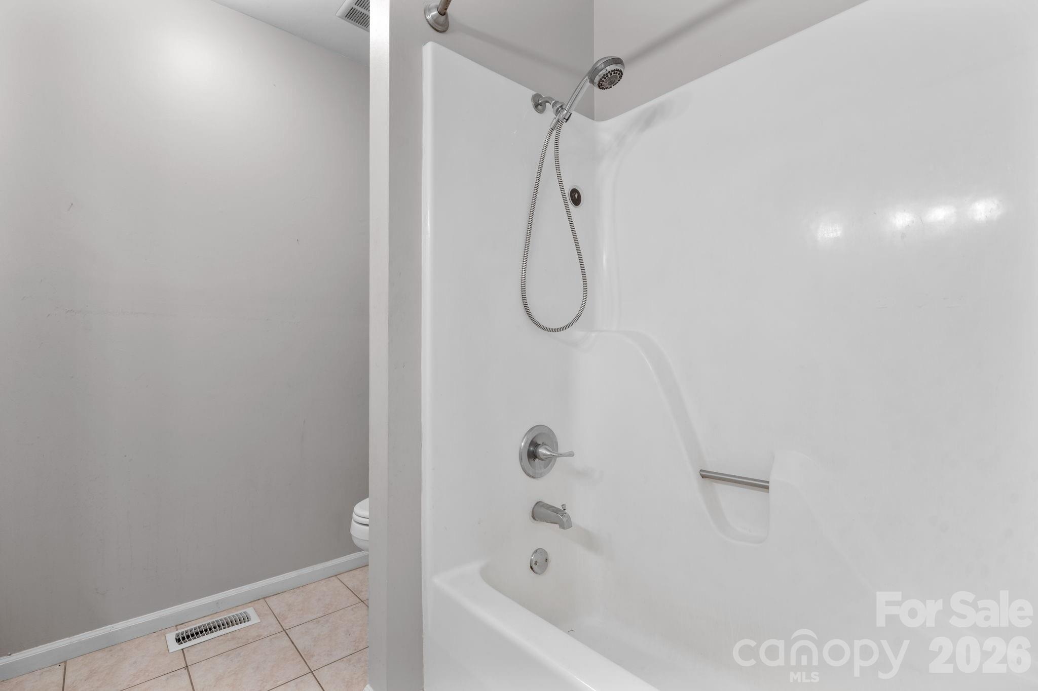 1330 5th Street NE #64 — Hickory