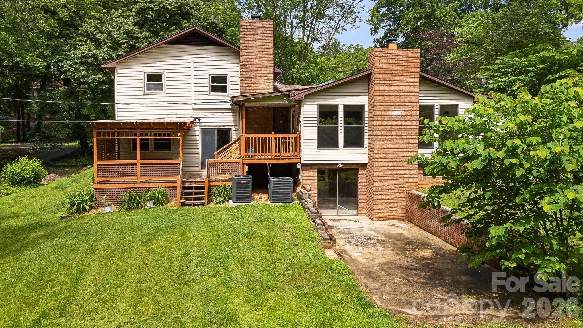 32 Mayfair Drive — Candler