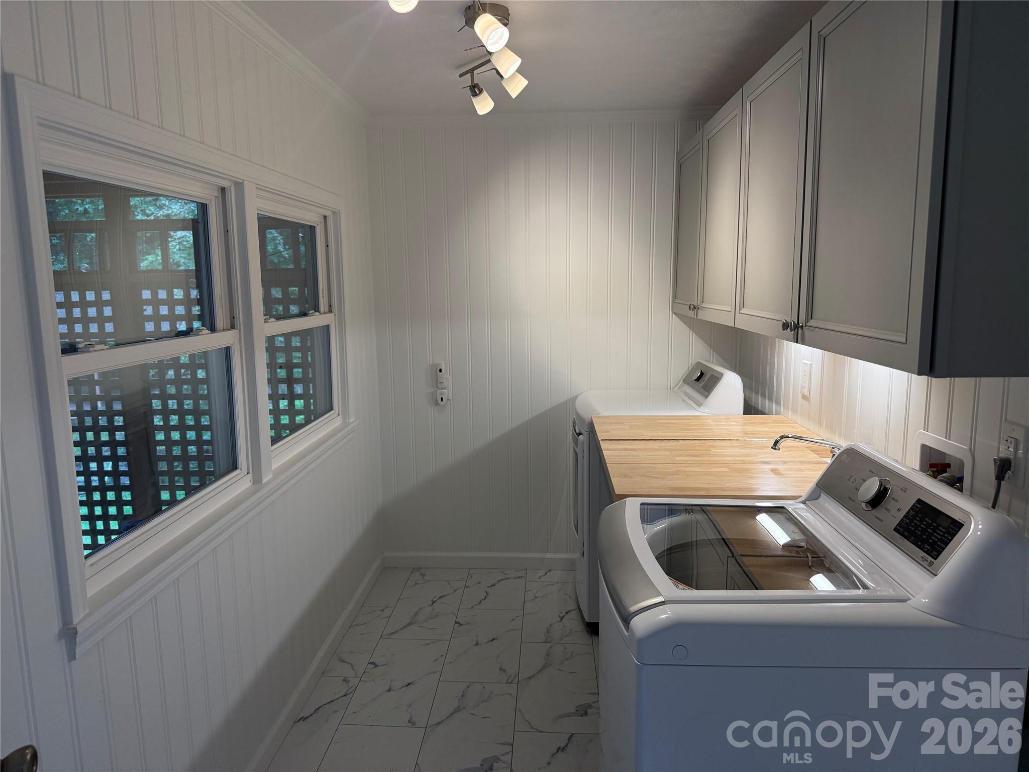 32 Mayfair Drive — Candler