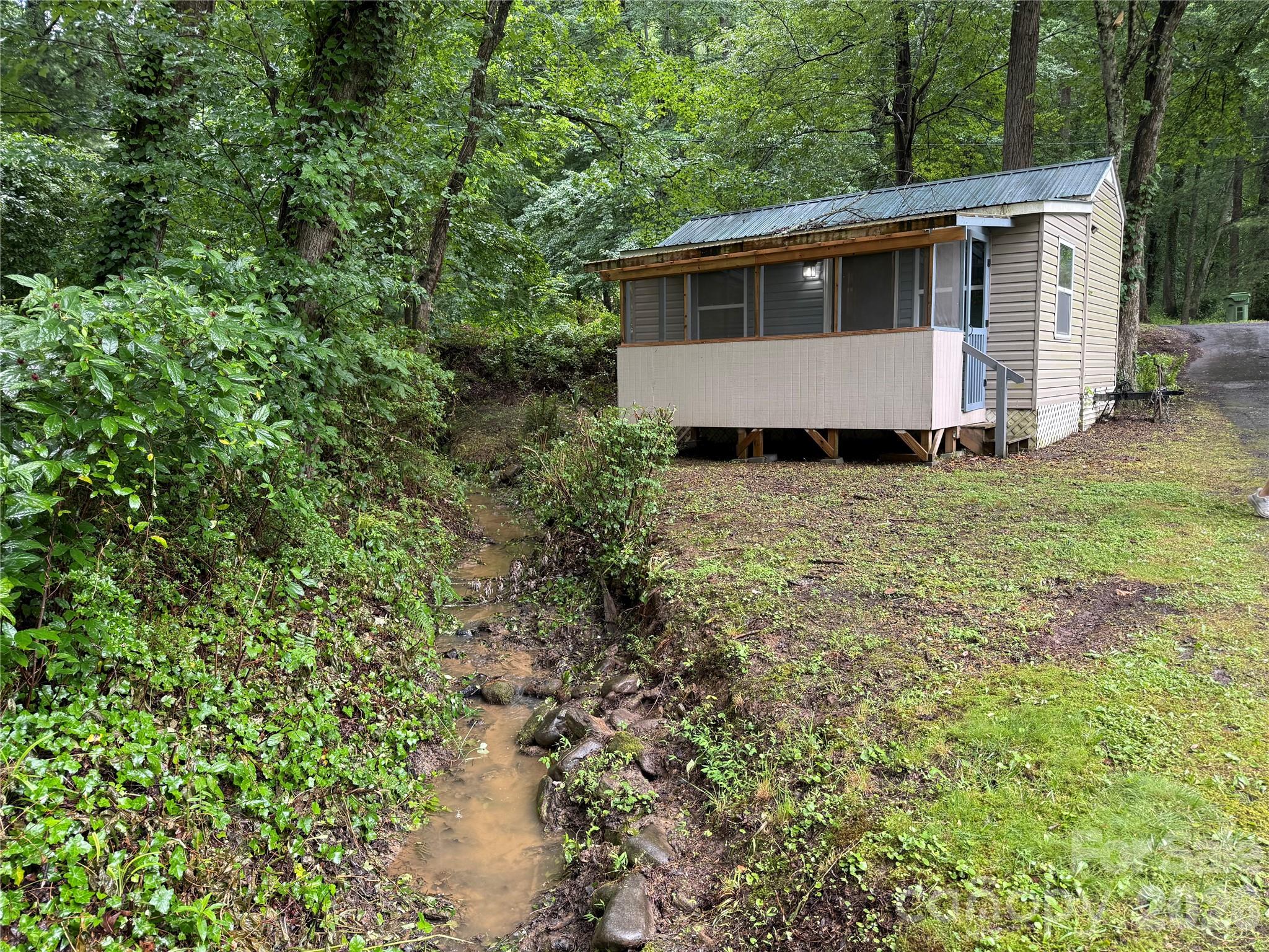 32 Mayfair Drive — Candler