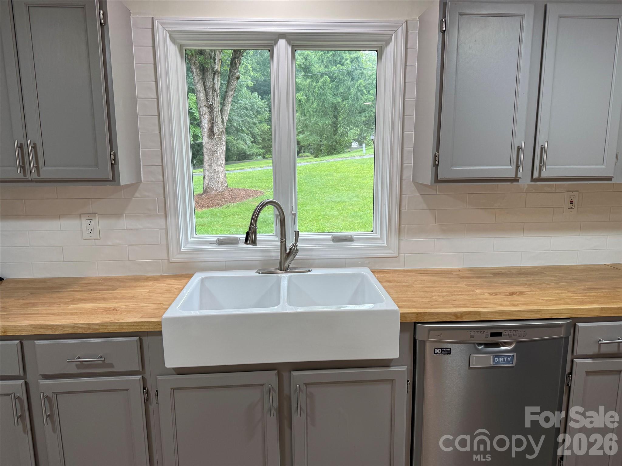 32 Mayfair Drive — Candler