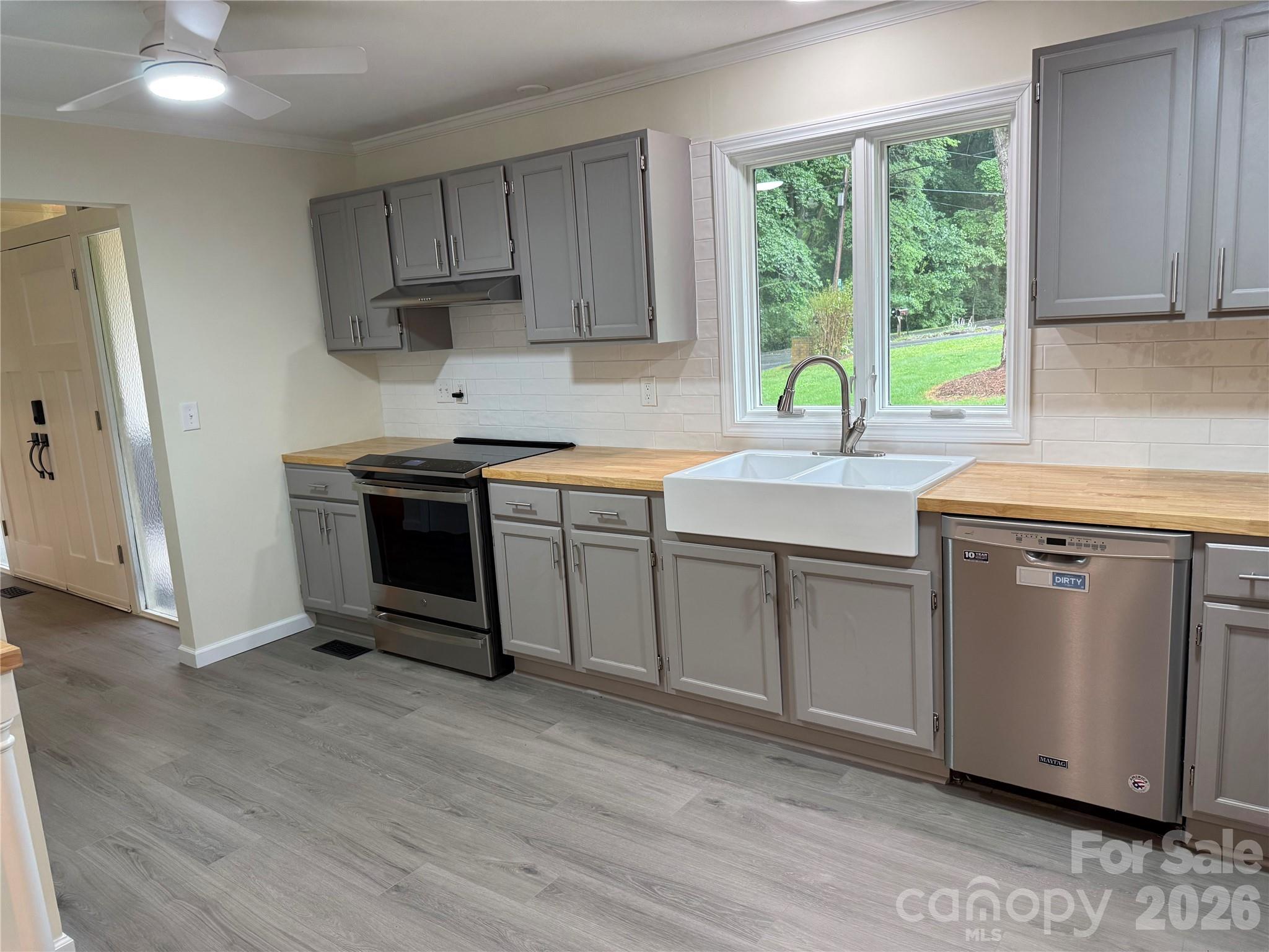 32 Mayfair Drive — Candler