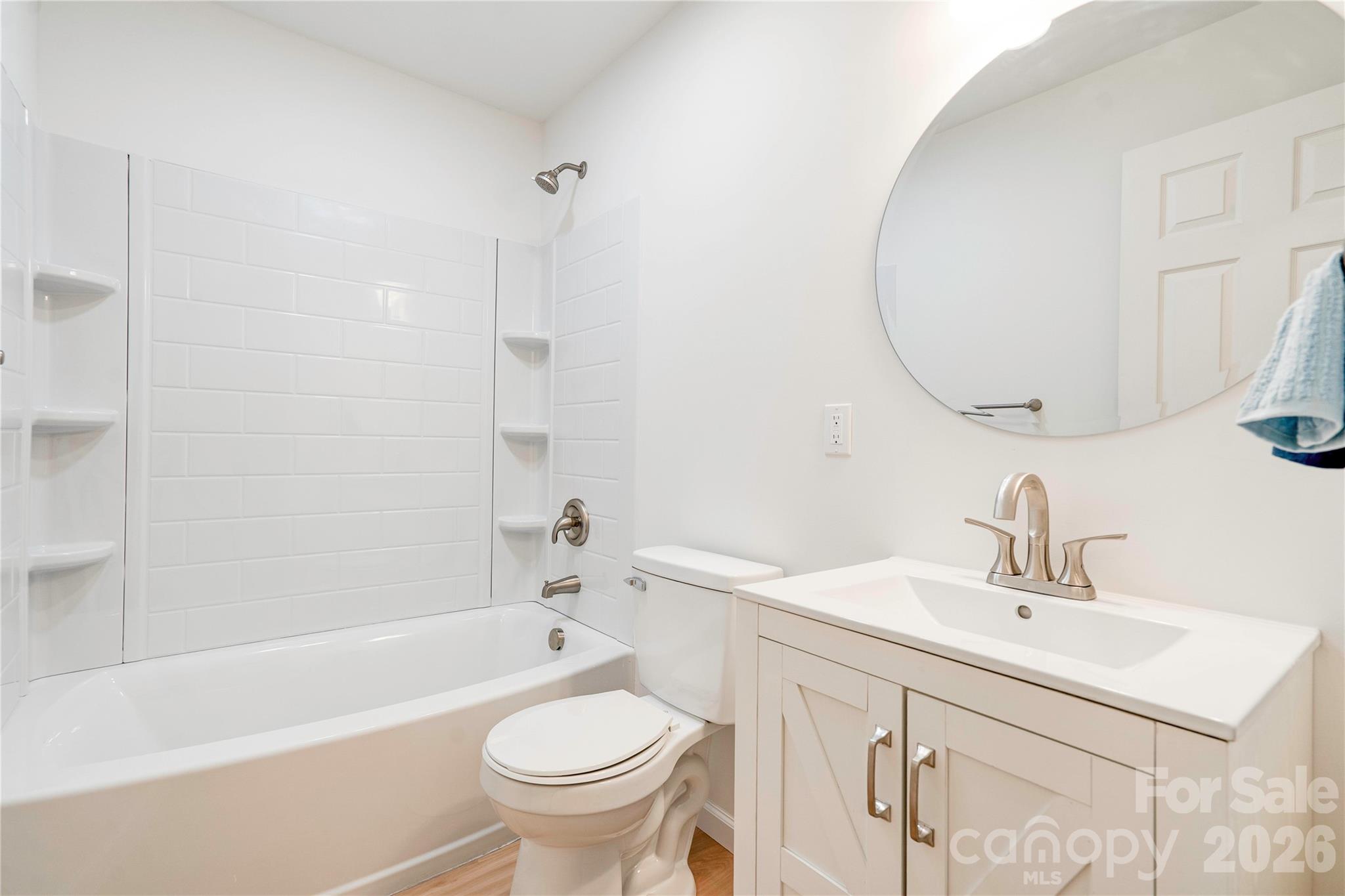 2994 Lutz Boulevard — Newton