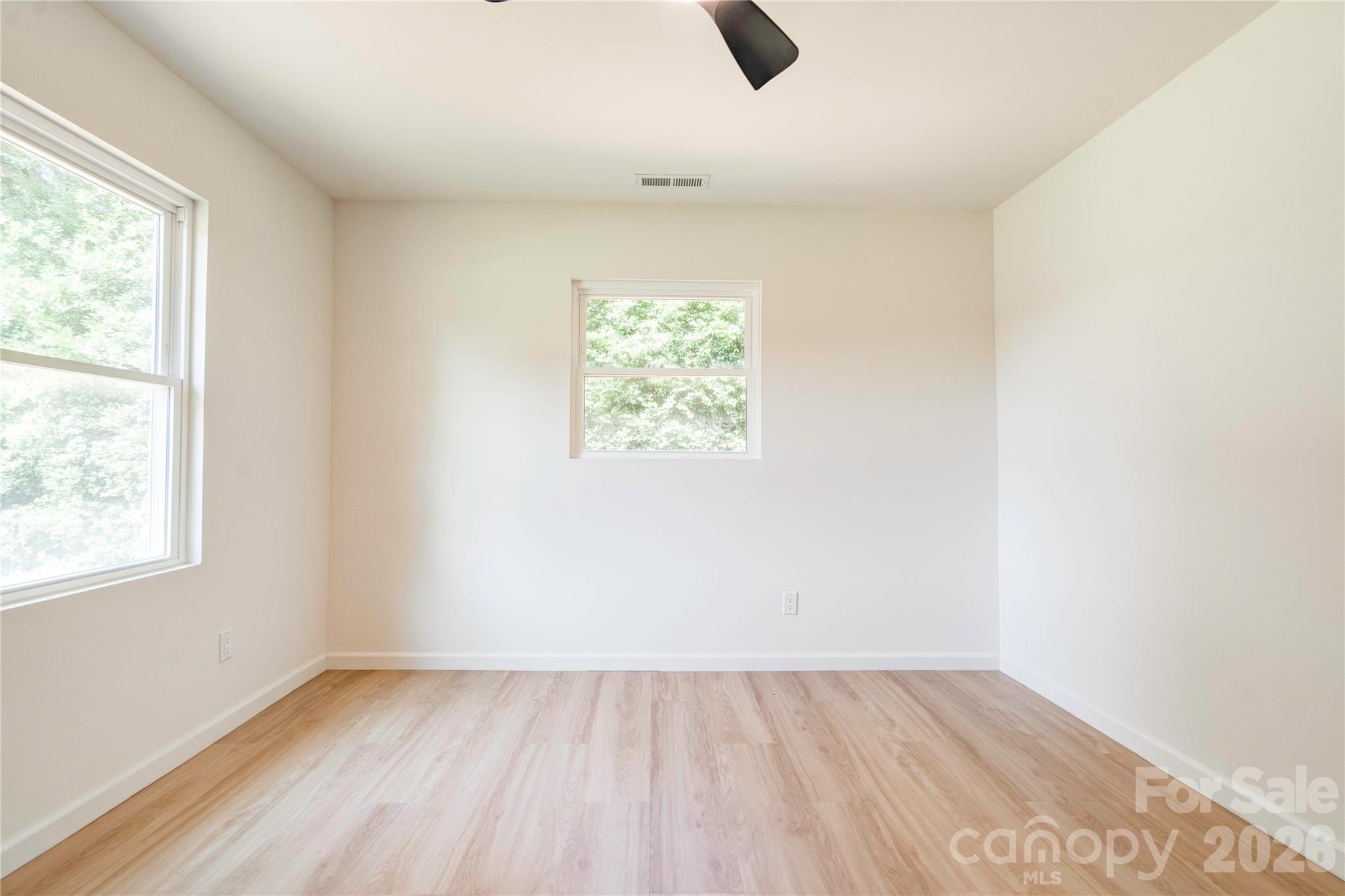 2994 Lutz Boulevard — Newton