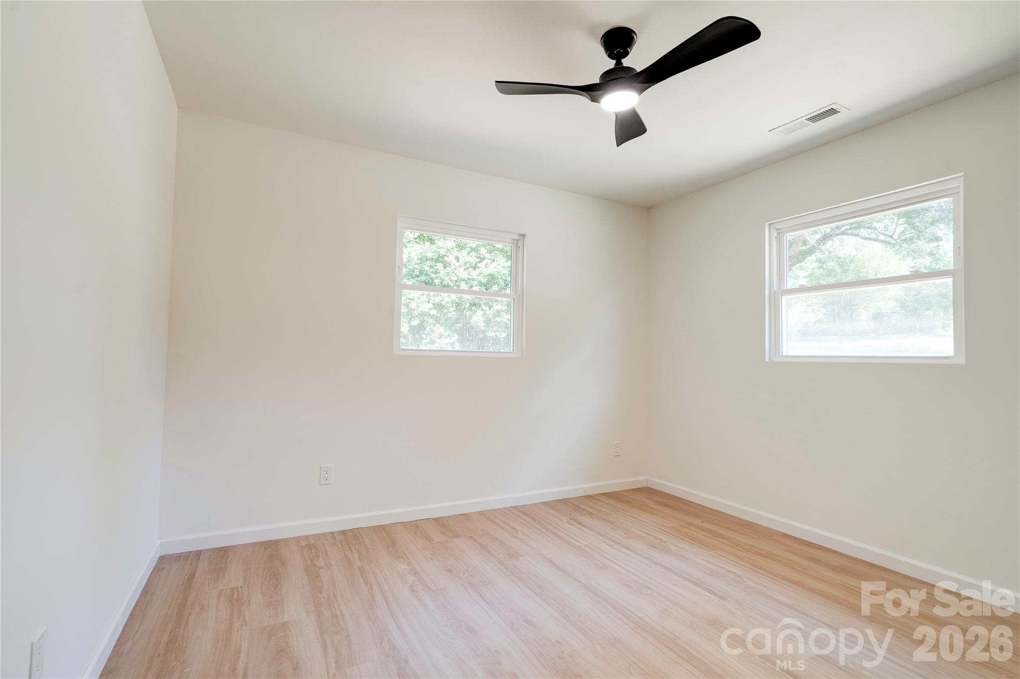 2994 Lutz Boulevard — Newton