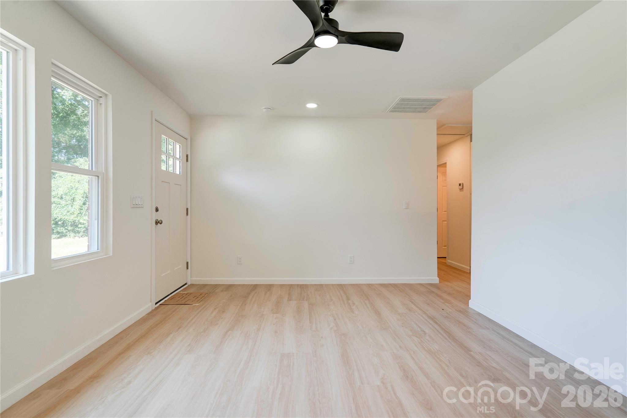 2994 Lutz Boulevard — Newton