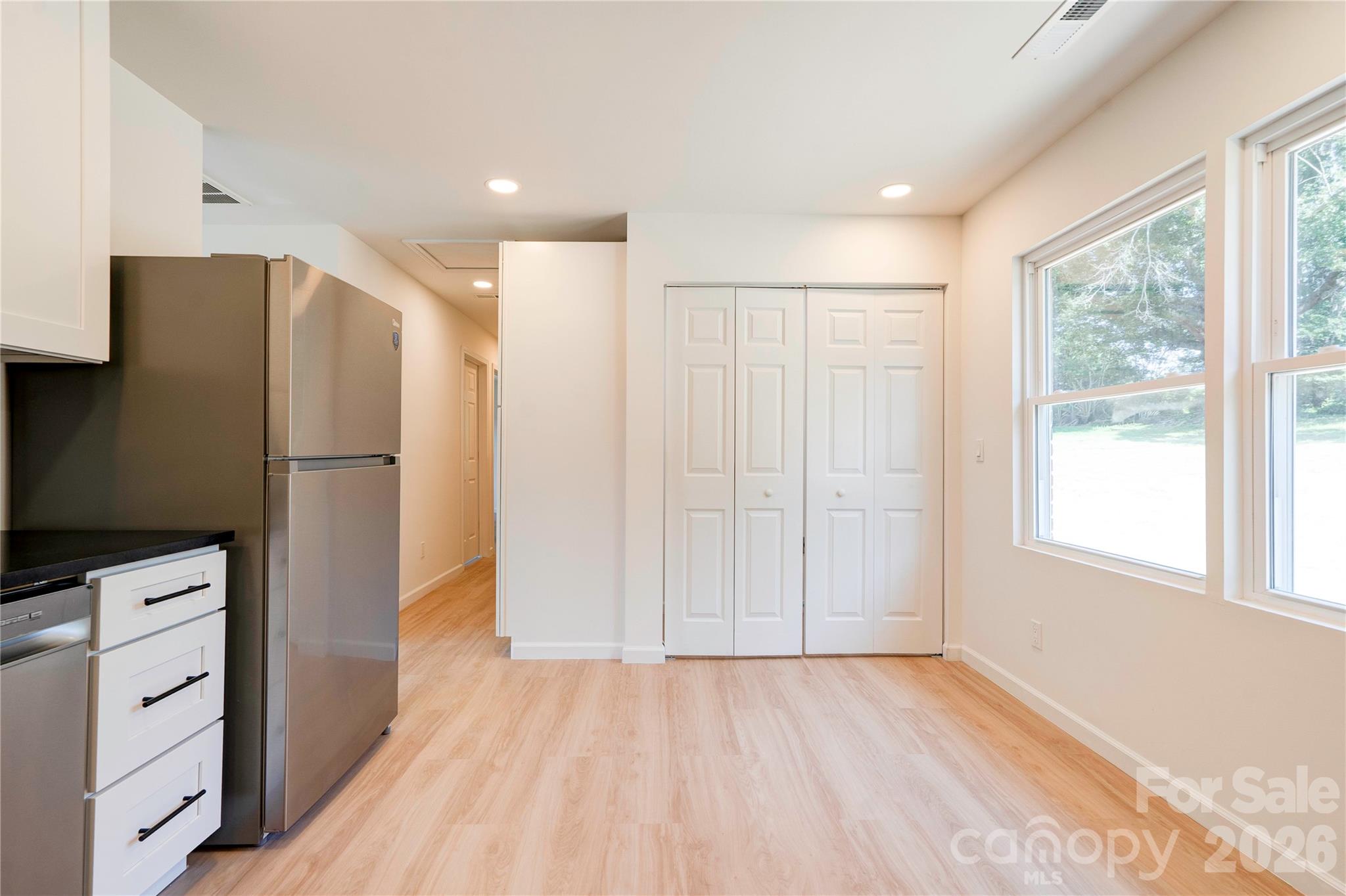 2994 Lutz Boulevard — Newton