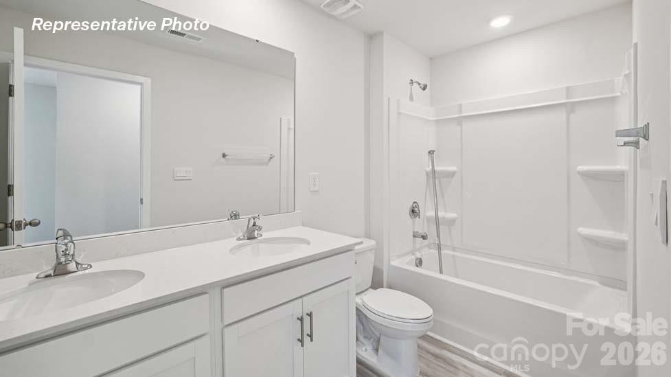 1039 Two Brothers Lane — York