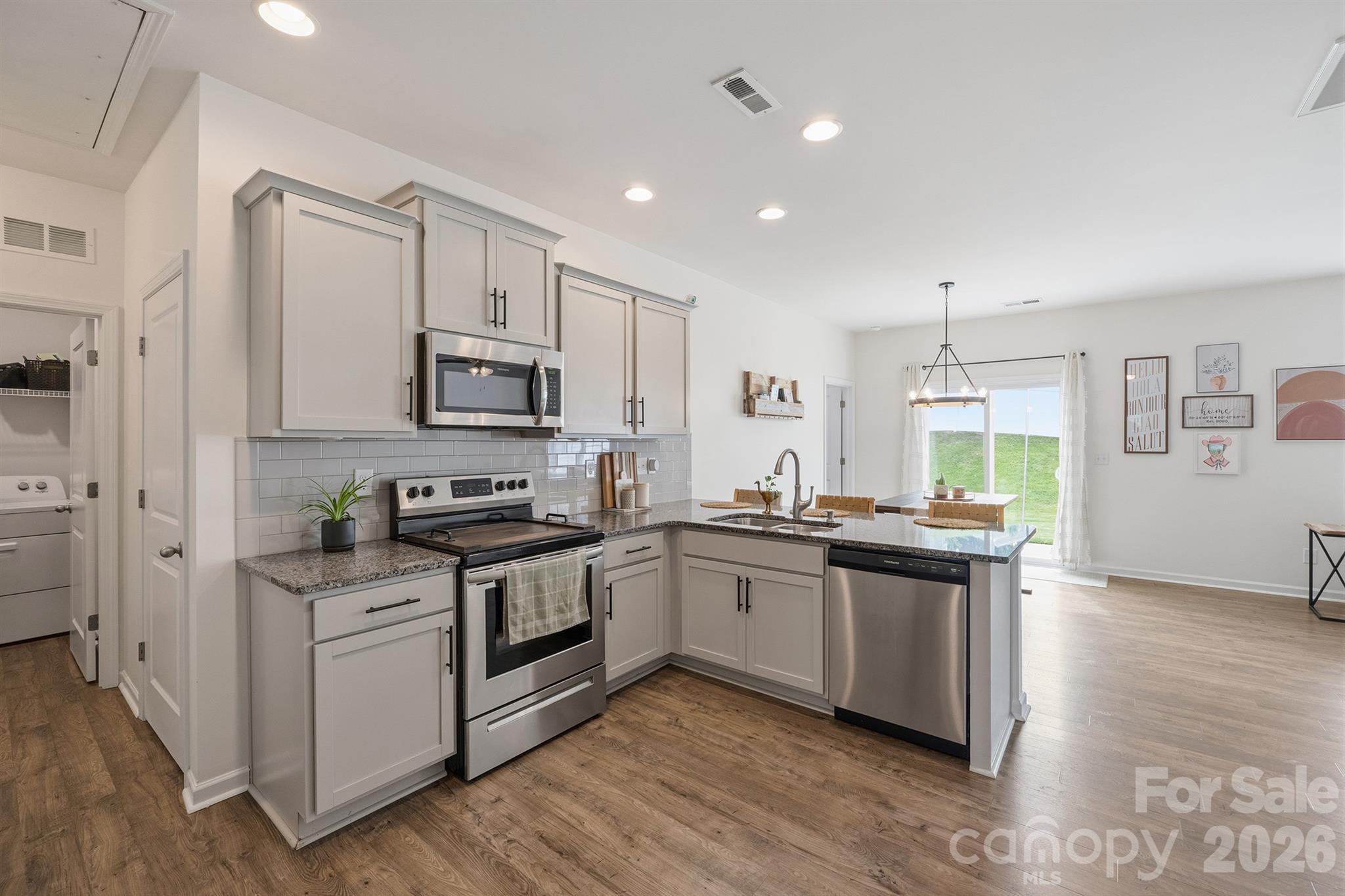 7004 Branch Fork Road — Charlotte