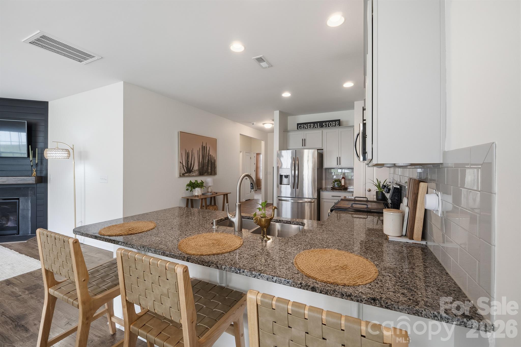 7004 Branch Fork Road — Charlotte