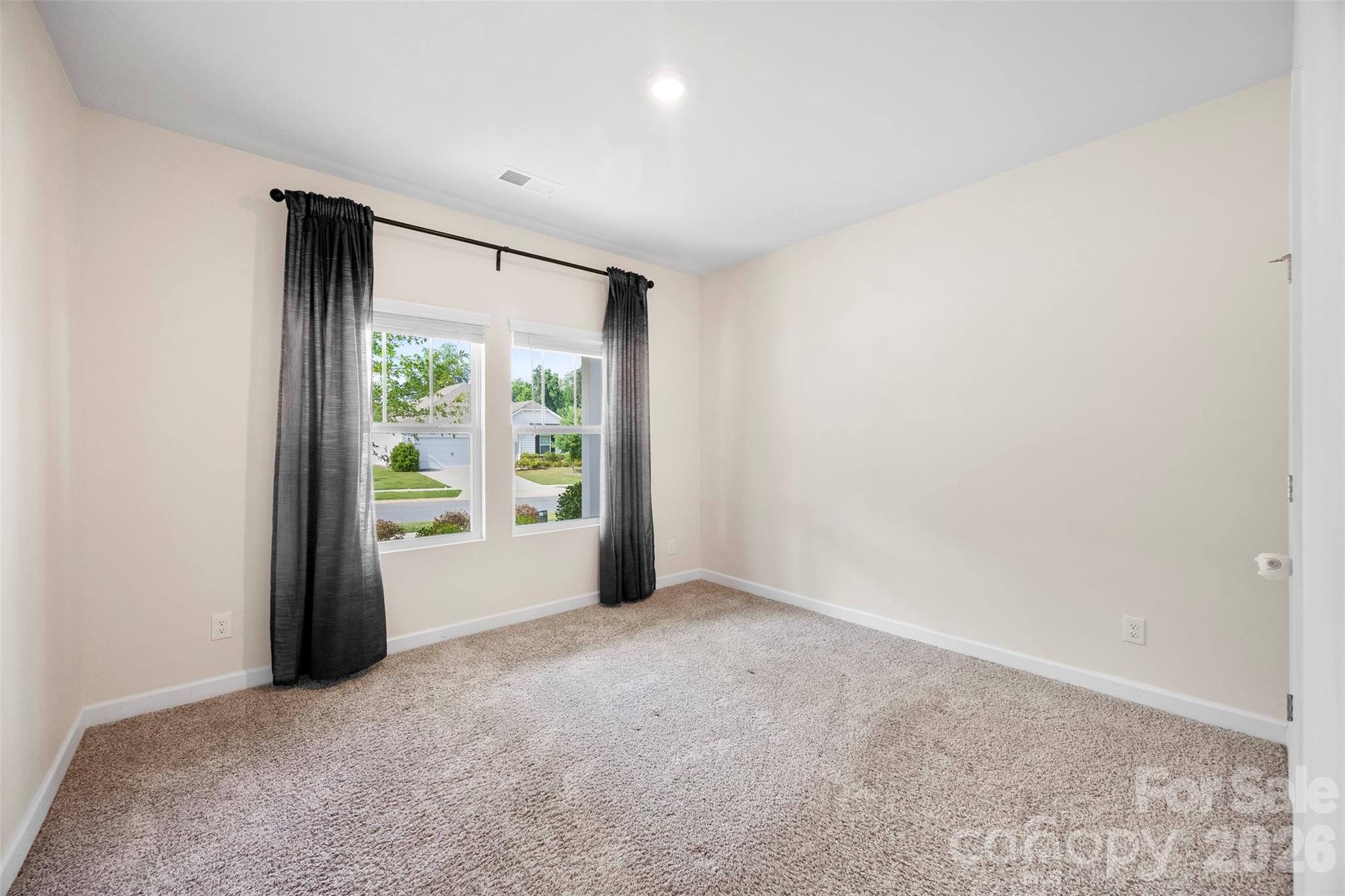 4522 Bright Road — Charlotte
