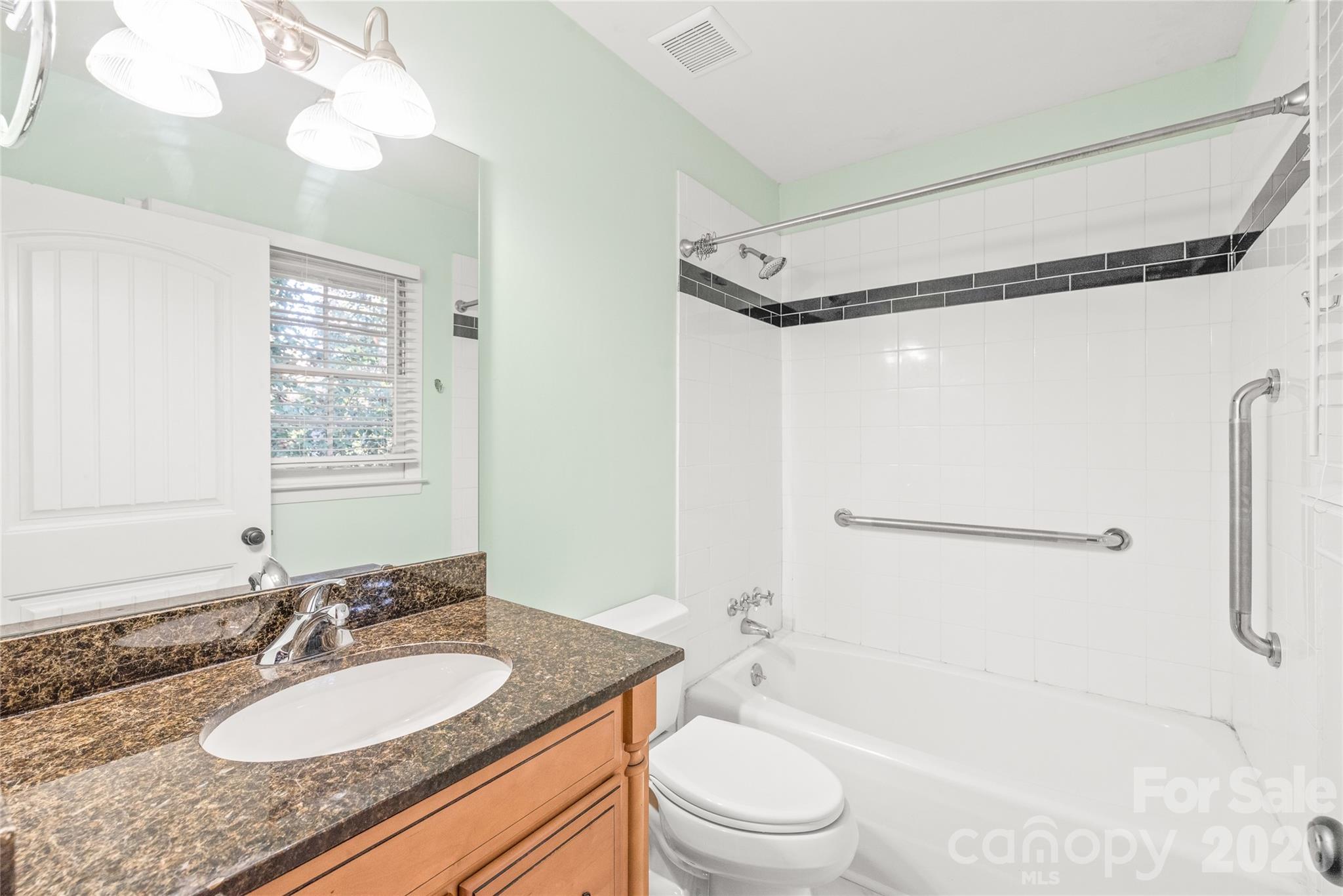 1612 Redcoat Drive — Charlotte