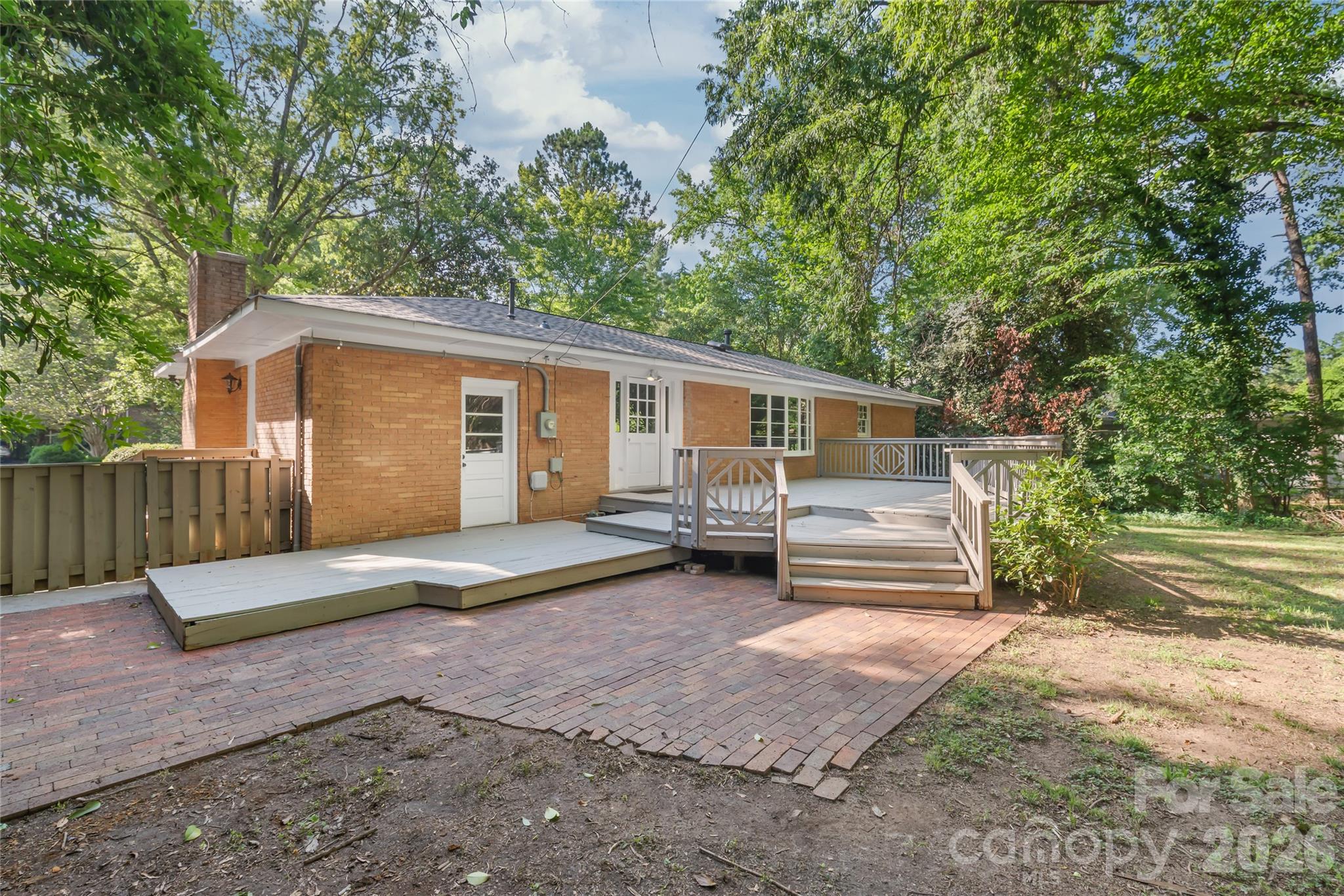 1612 Redcoat Drive — Charlotte