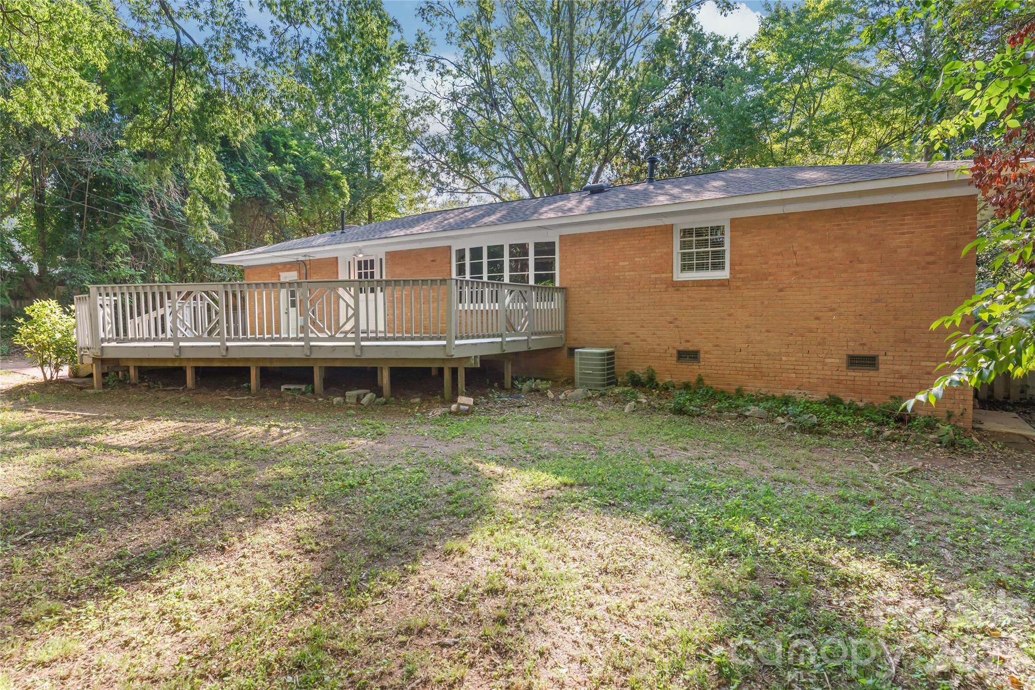1612 Redcoat Drive — Charlotte