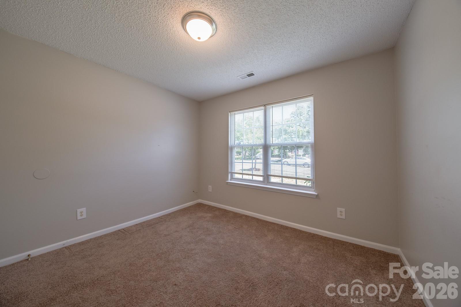 3003 Fairglen Road — Charlotte