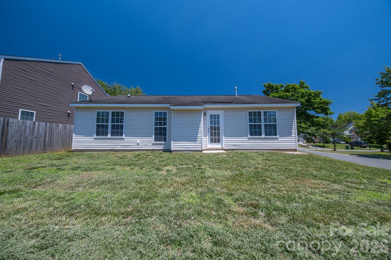 3003 Fairglen Road — Charlotte