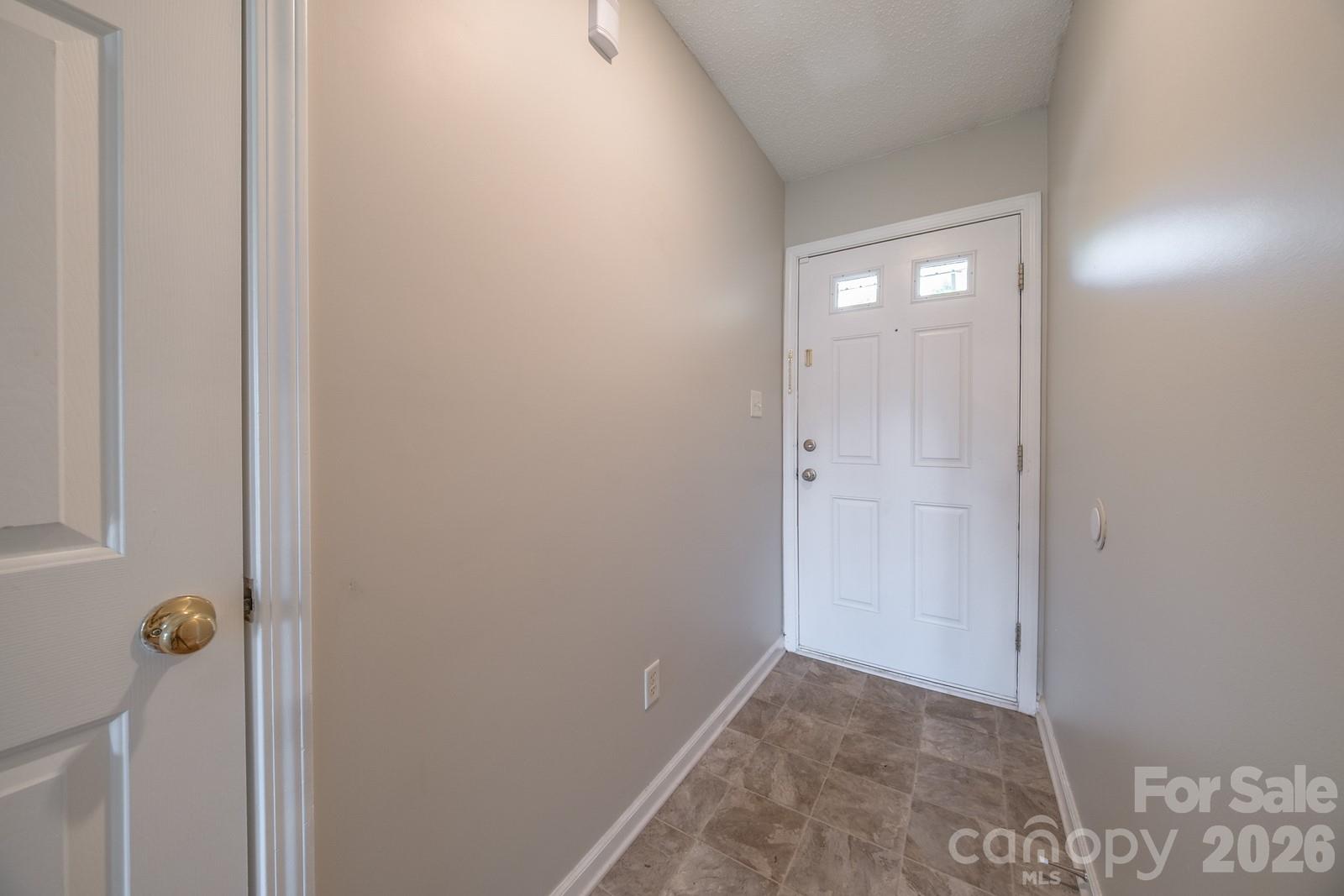 3003 Fairglen Road — Charlotte