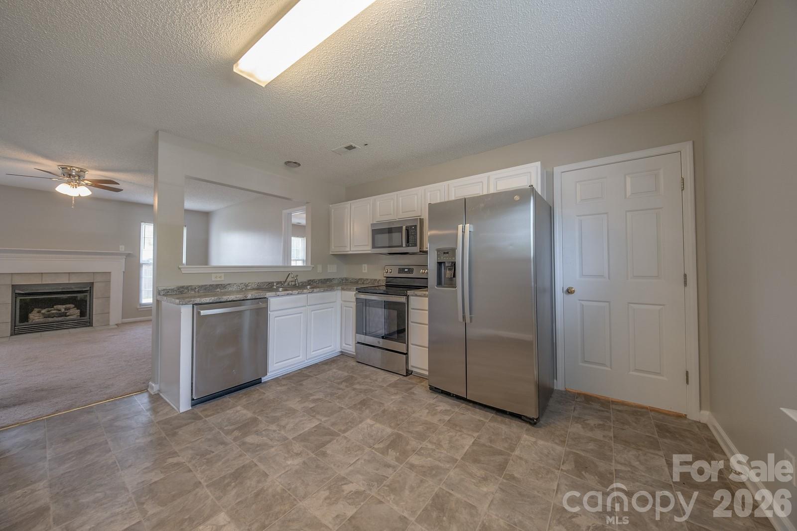 3003 Fairglen Road — Charlotte
