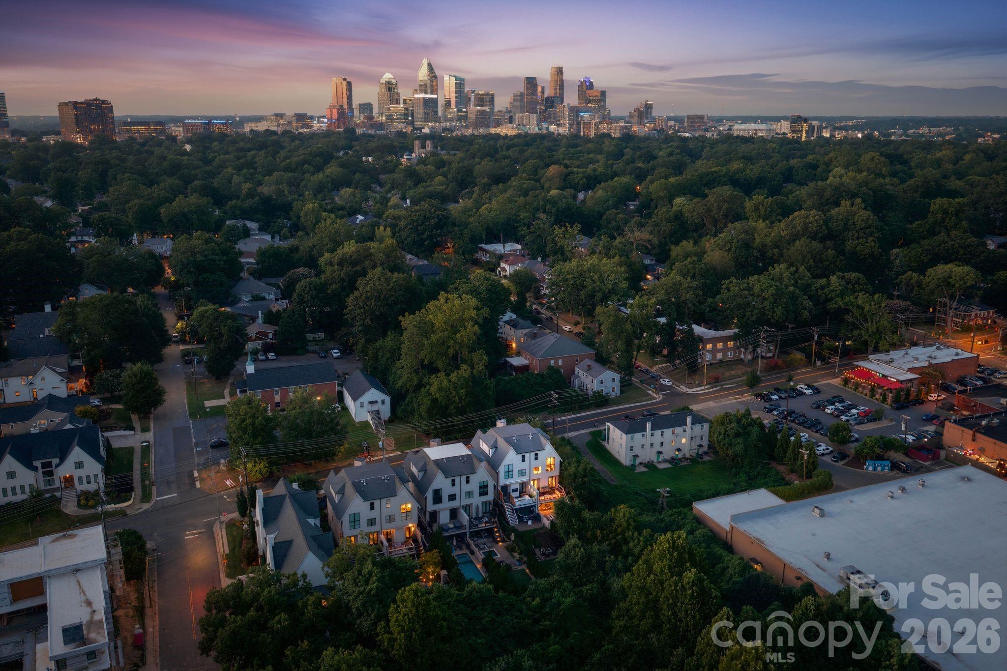 818 Ideal Way — Charlotte
