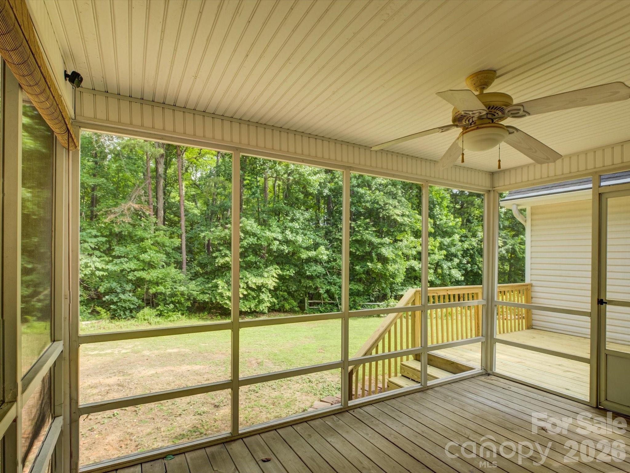 1527 Lavington Court — Gastonia