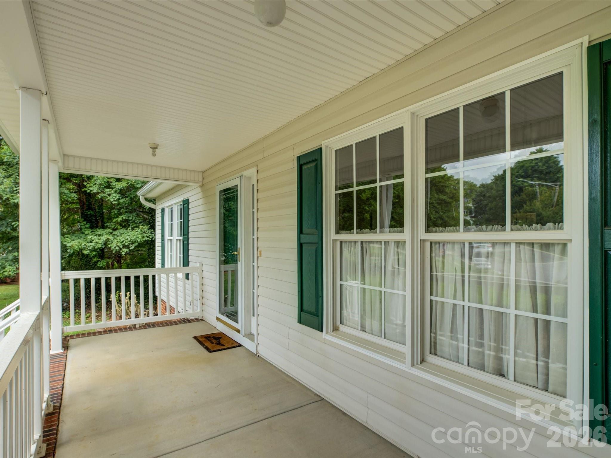 1527 Lavington Court — Gastonia
