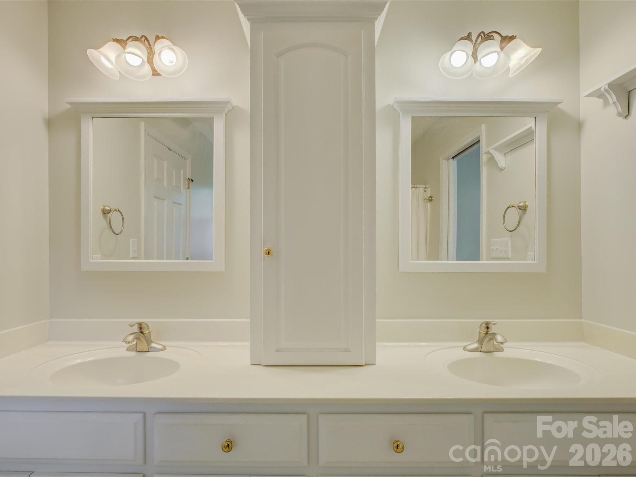 1527 Lavington Court — Gastonia