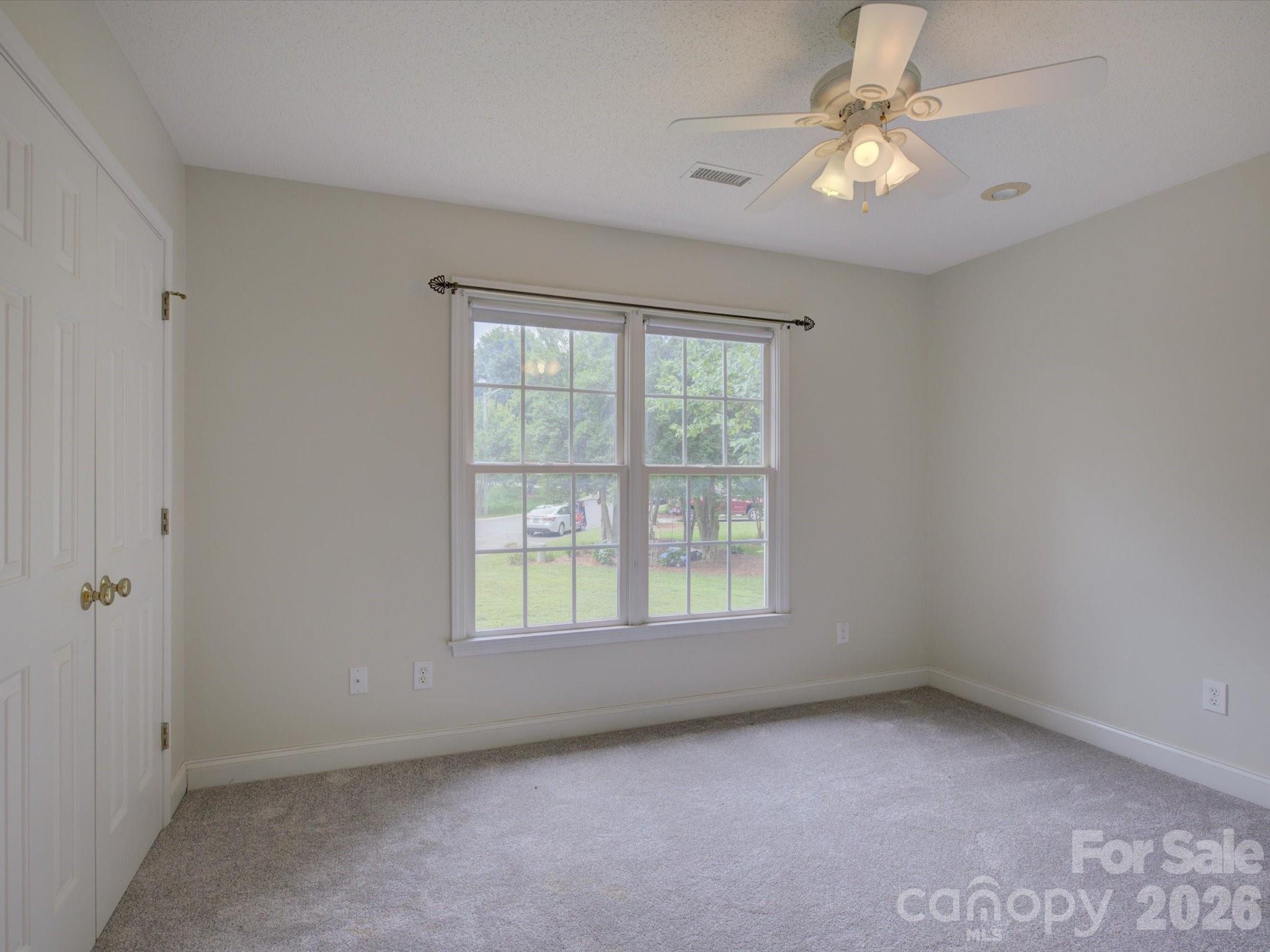 1527 Lavington Court — Gastonia
