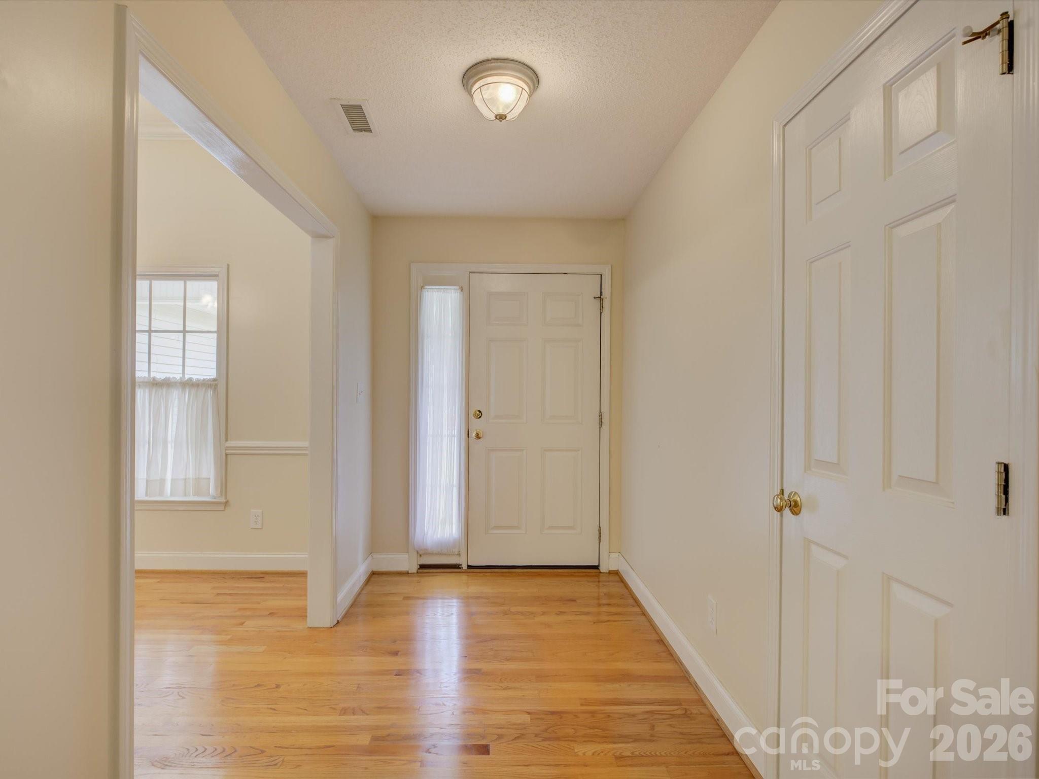 1527 Lavington Court — Gastonia