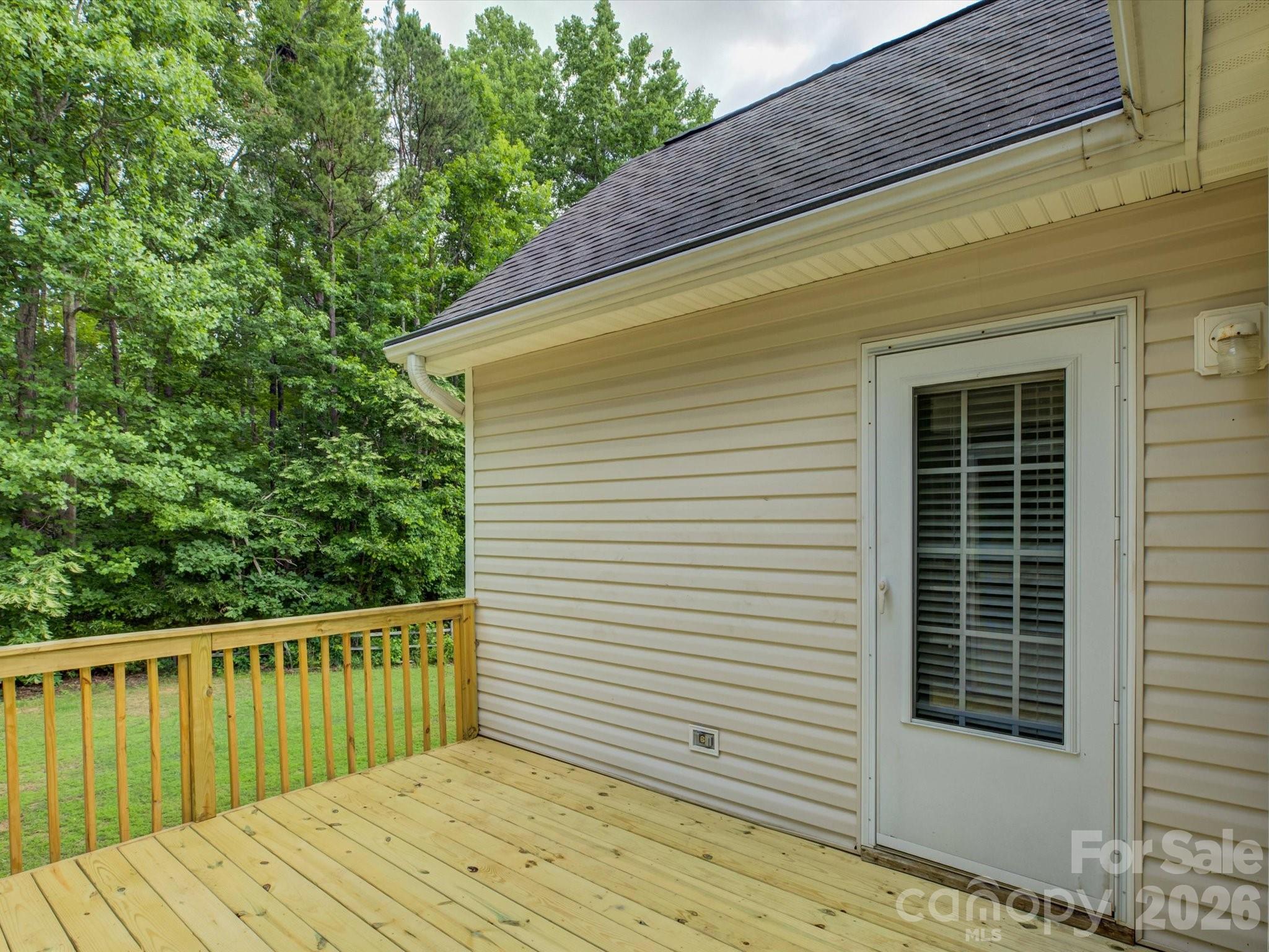 1527 Lavington Court — Gastonia