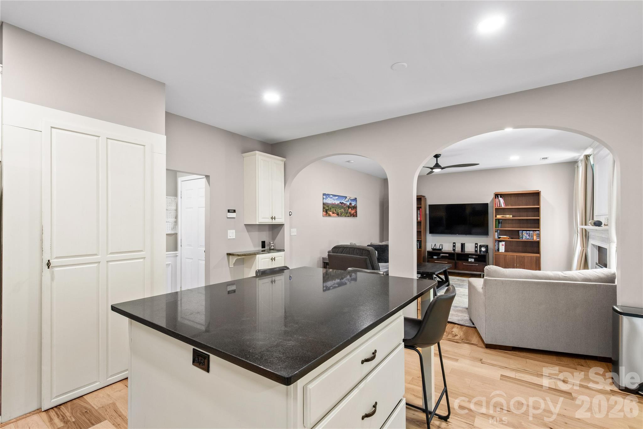 1126 W Arrow Lake Court — Lancaster