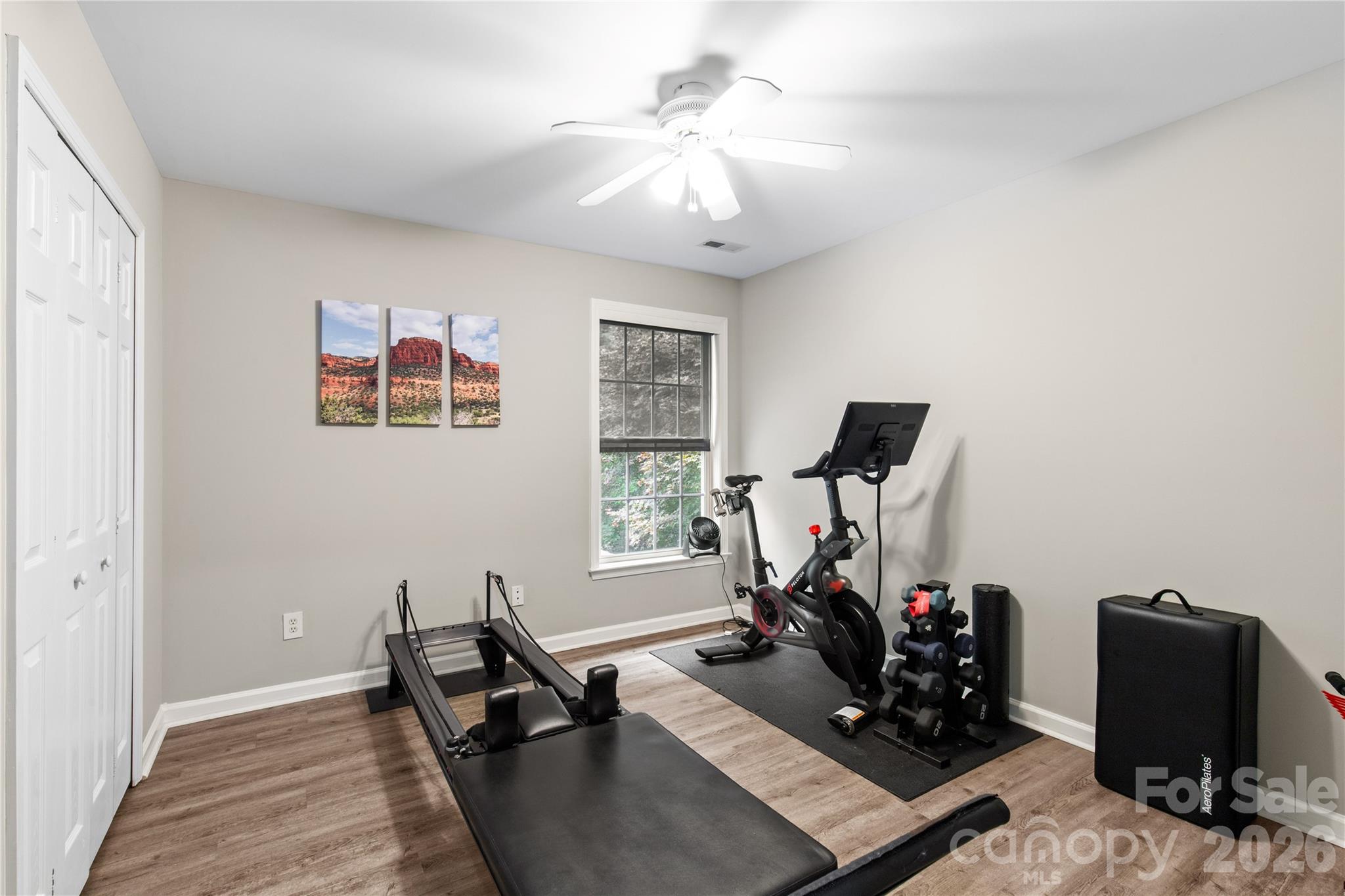 1126 W Arrow Lake Court — Lancaster