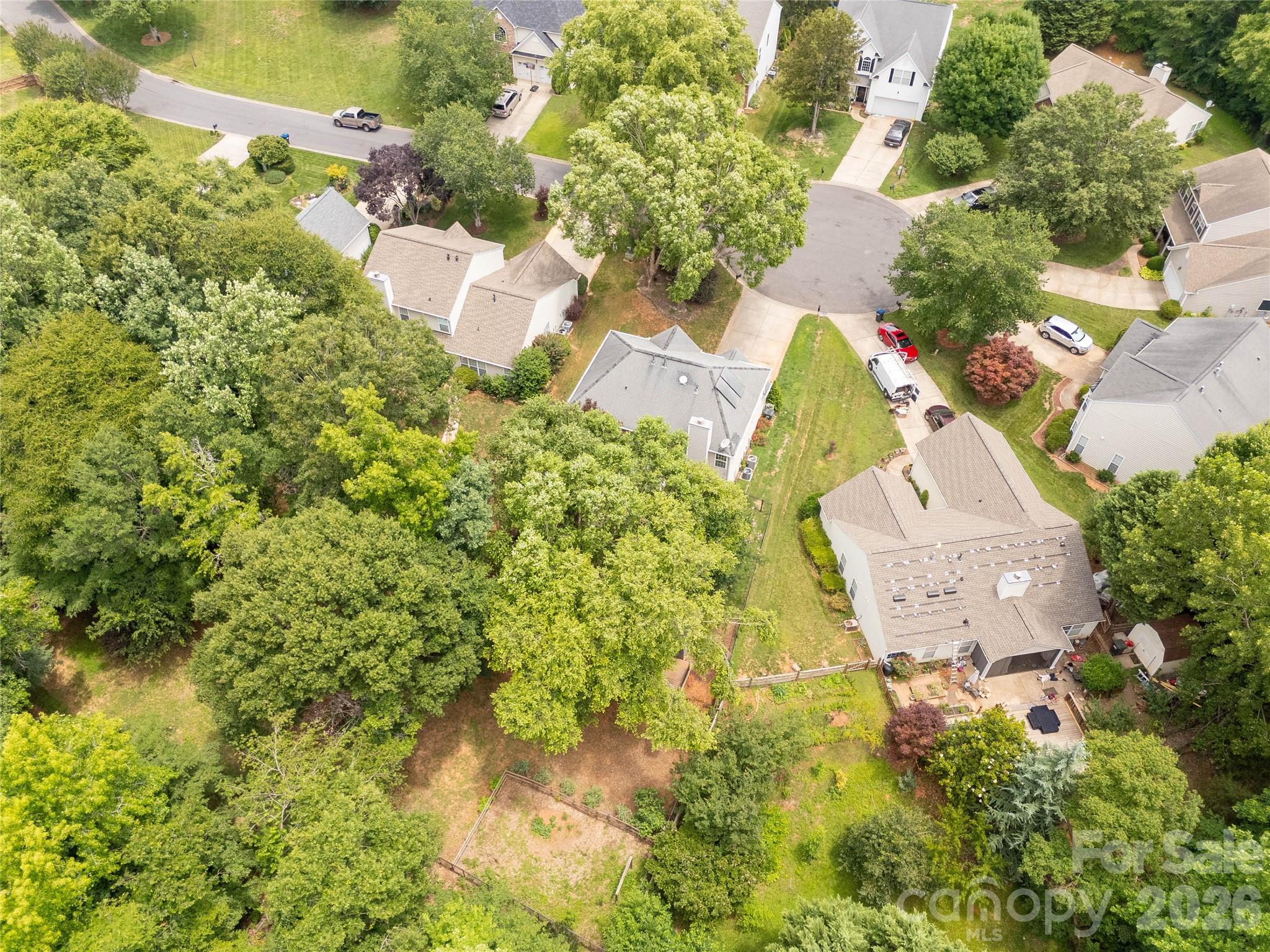 1126 W Arrow Lake Court — Lancaster