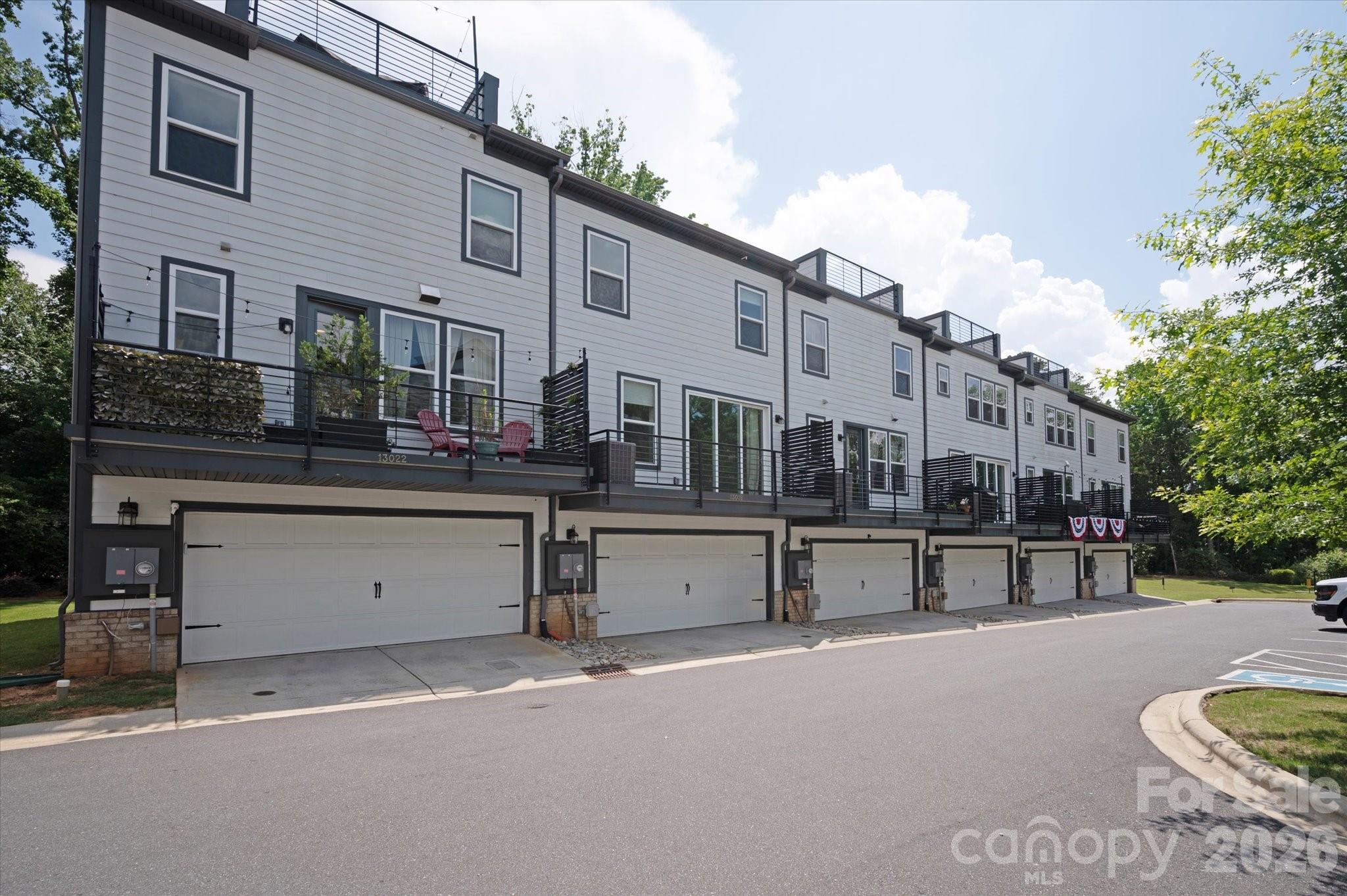 13018 Simoneaux Lane — Charlotte