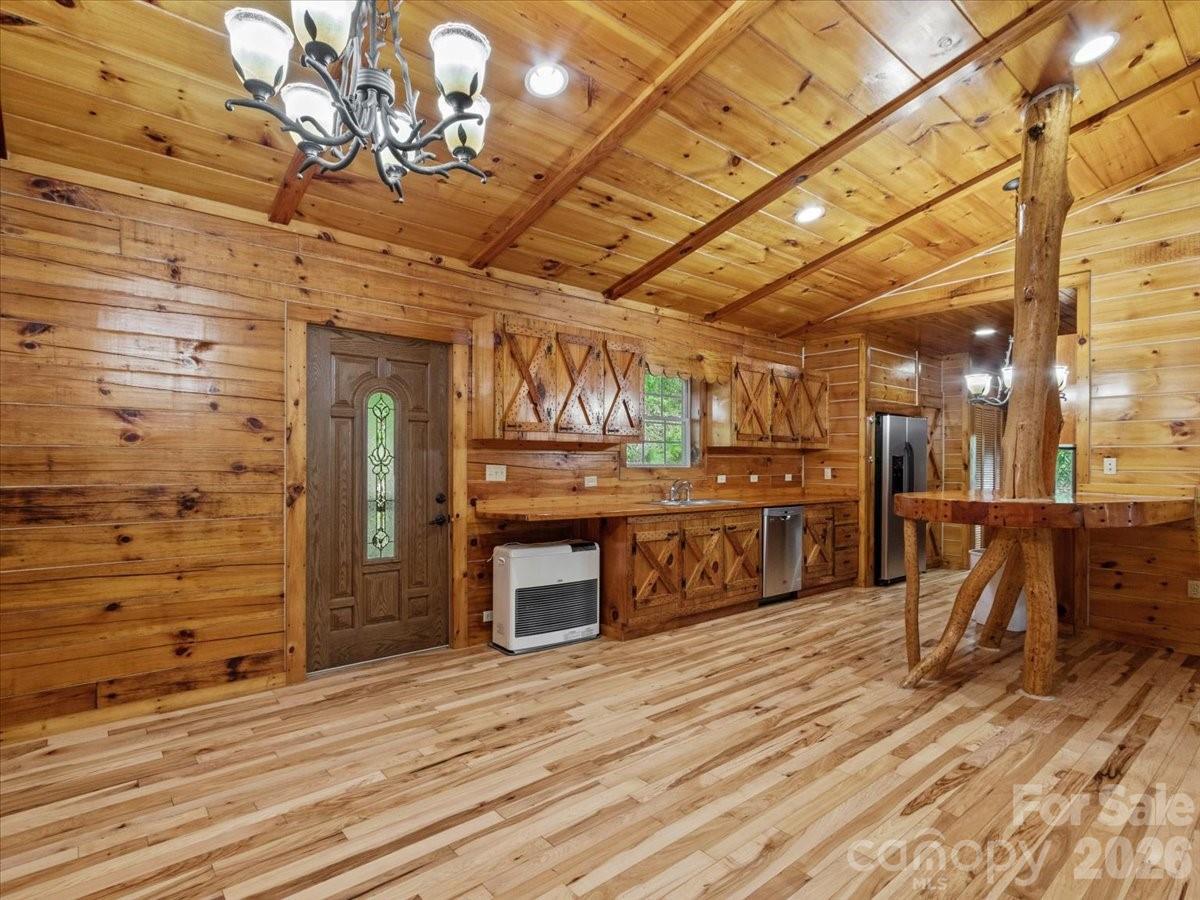 439 Upper Pig Pen Road — Green Mountain