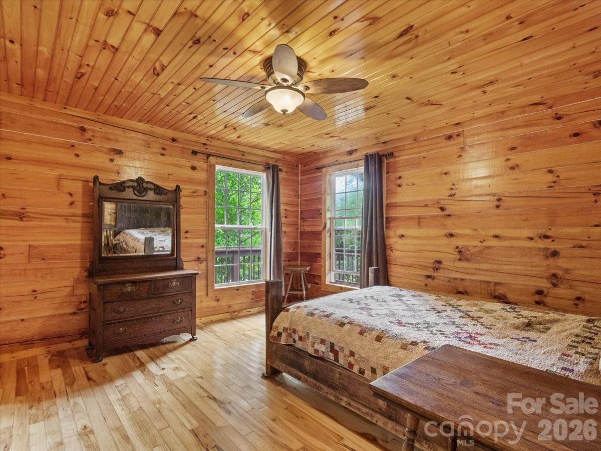 439 Upper Pig Pen Road — Green Mountain