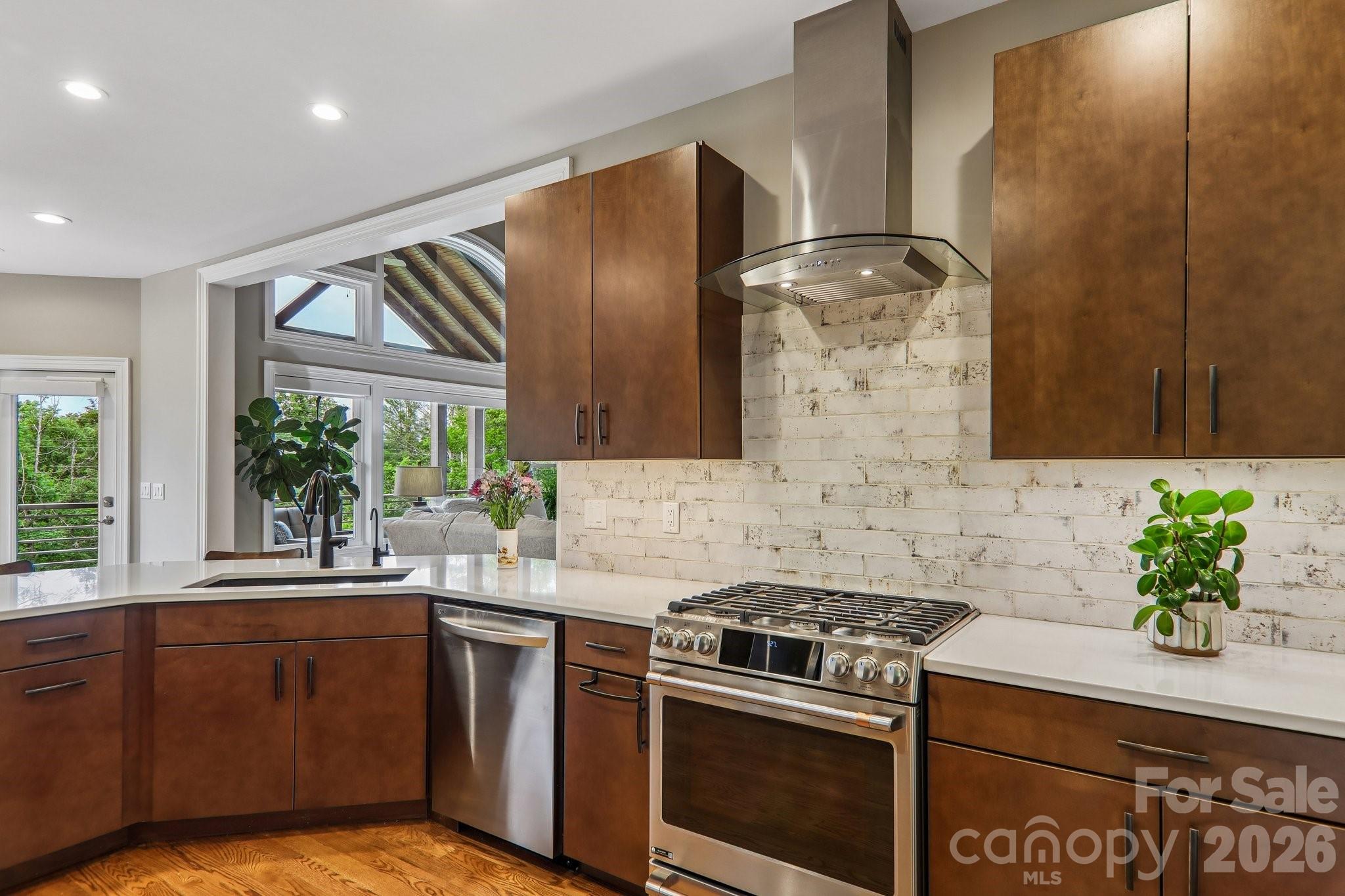 106 Saddle Ridge Drive — Alexander