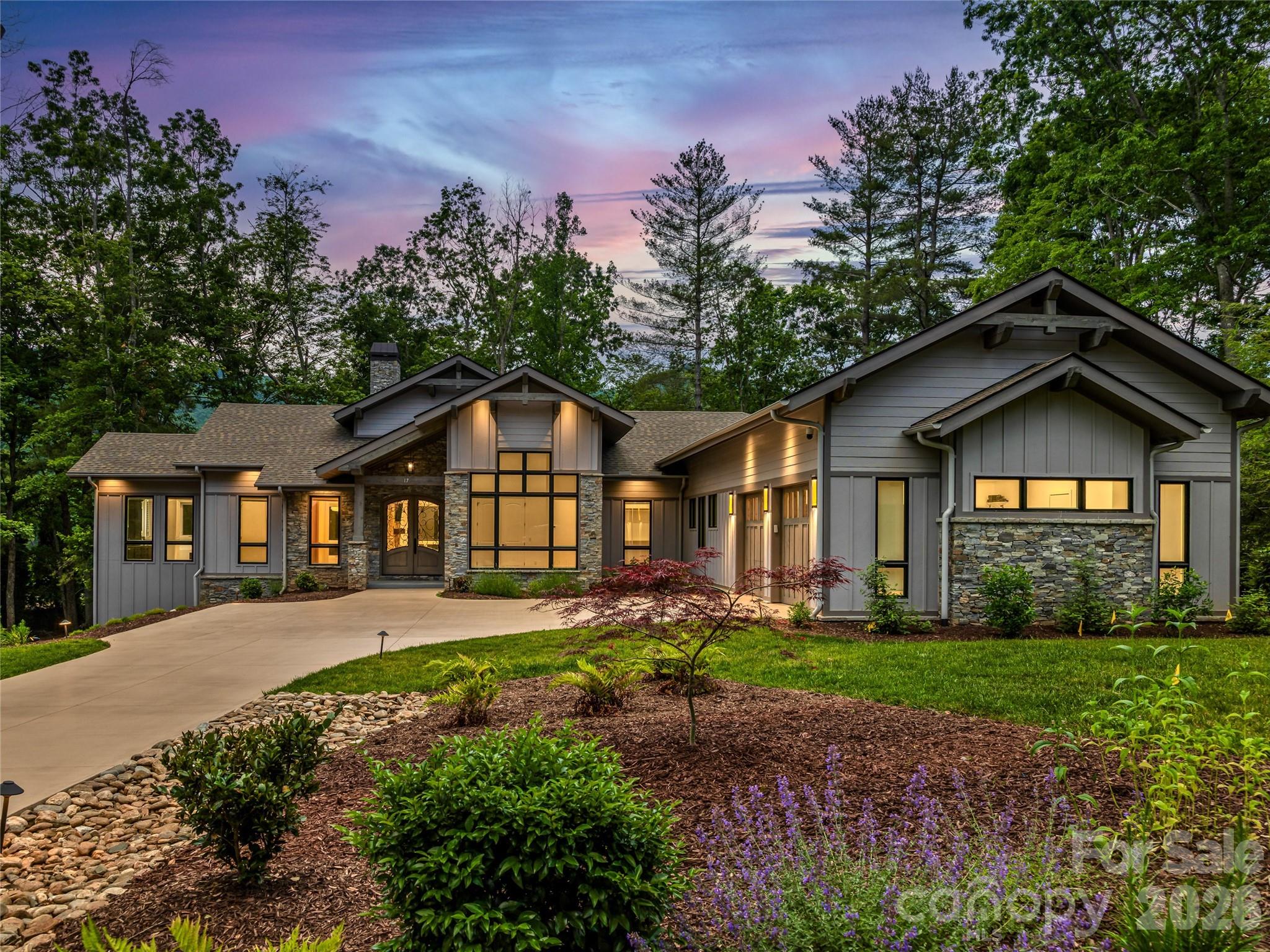 17 Nestlewood Drive — Arden
