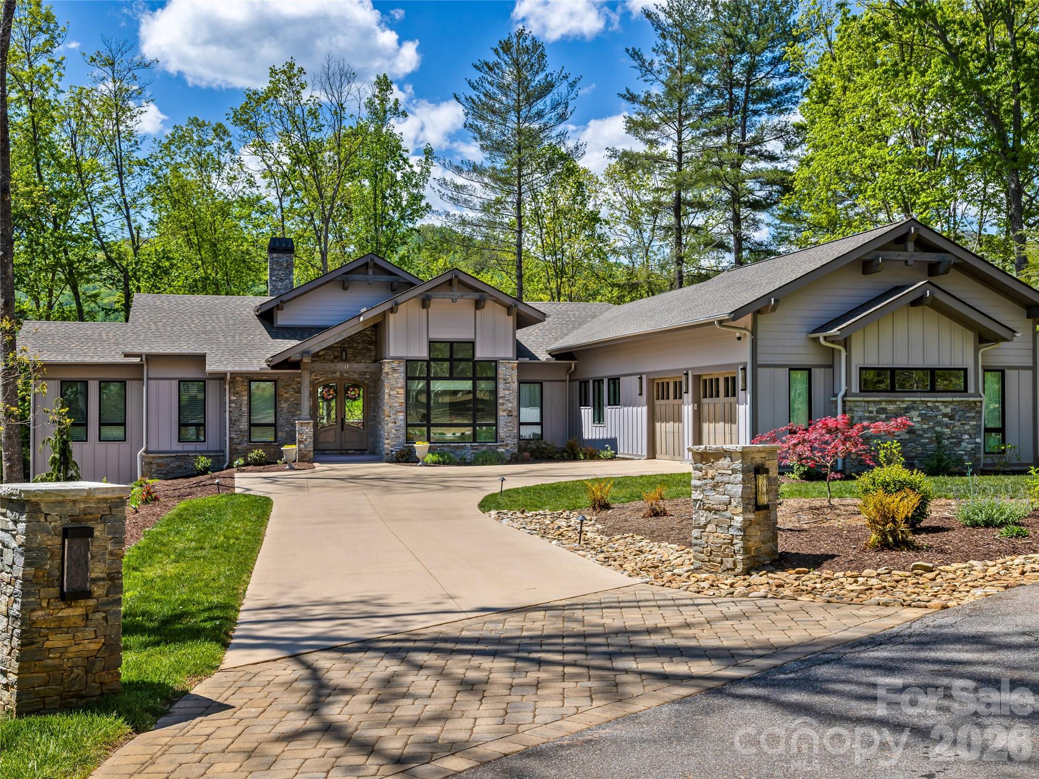 17 Nestlewood Drive — Arden