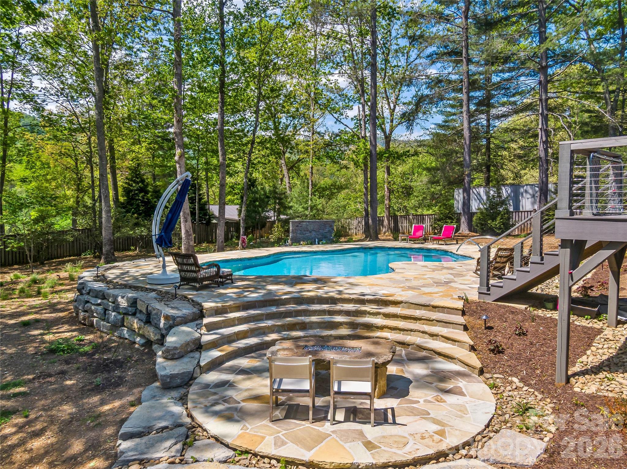 17 Nestlewood Drive — Arden