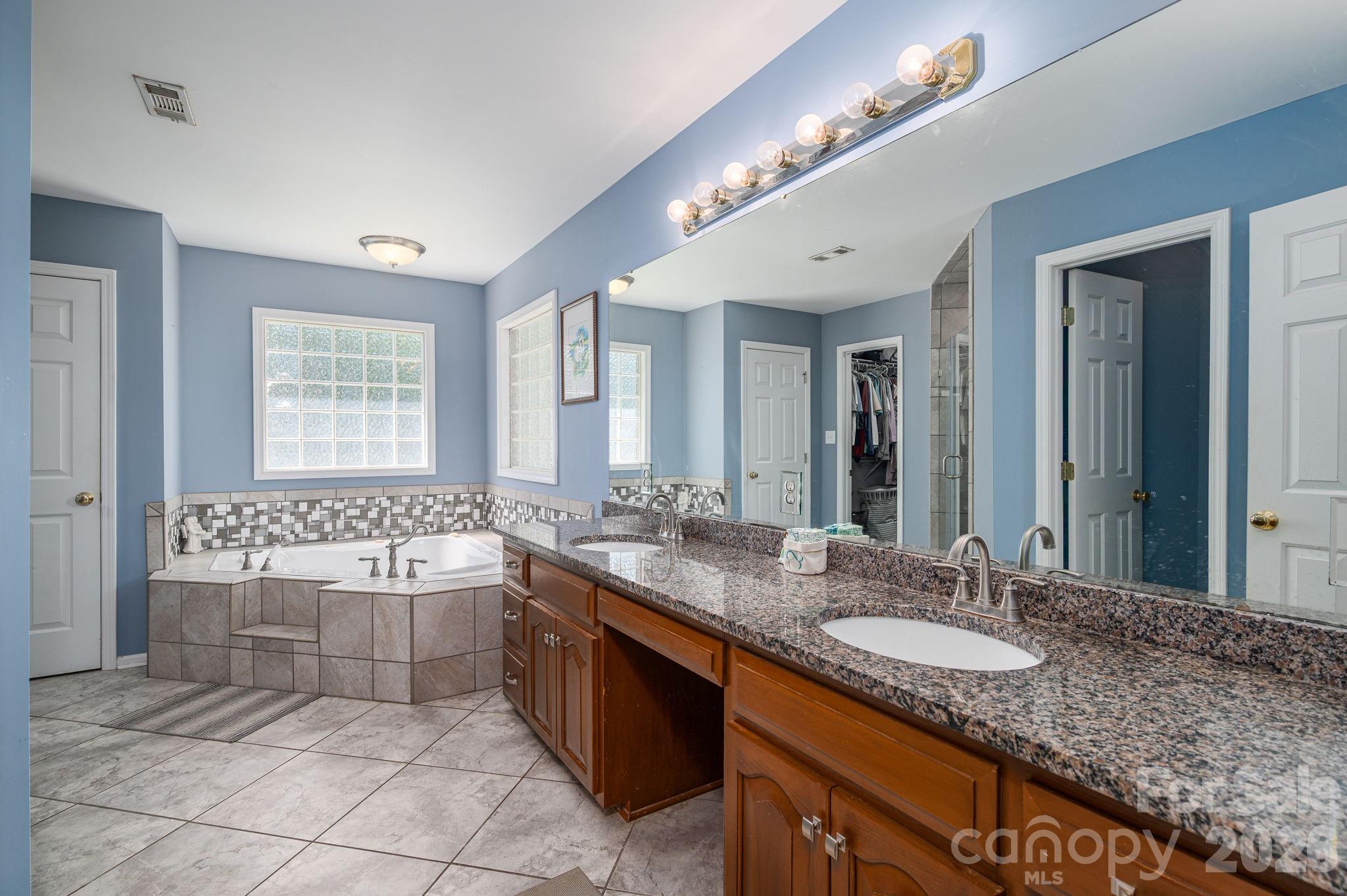 109 Nemans Cove — Cherryville