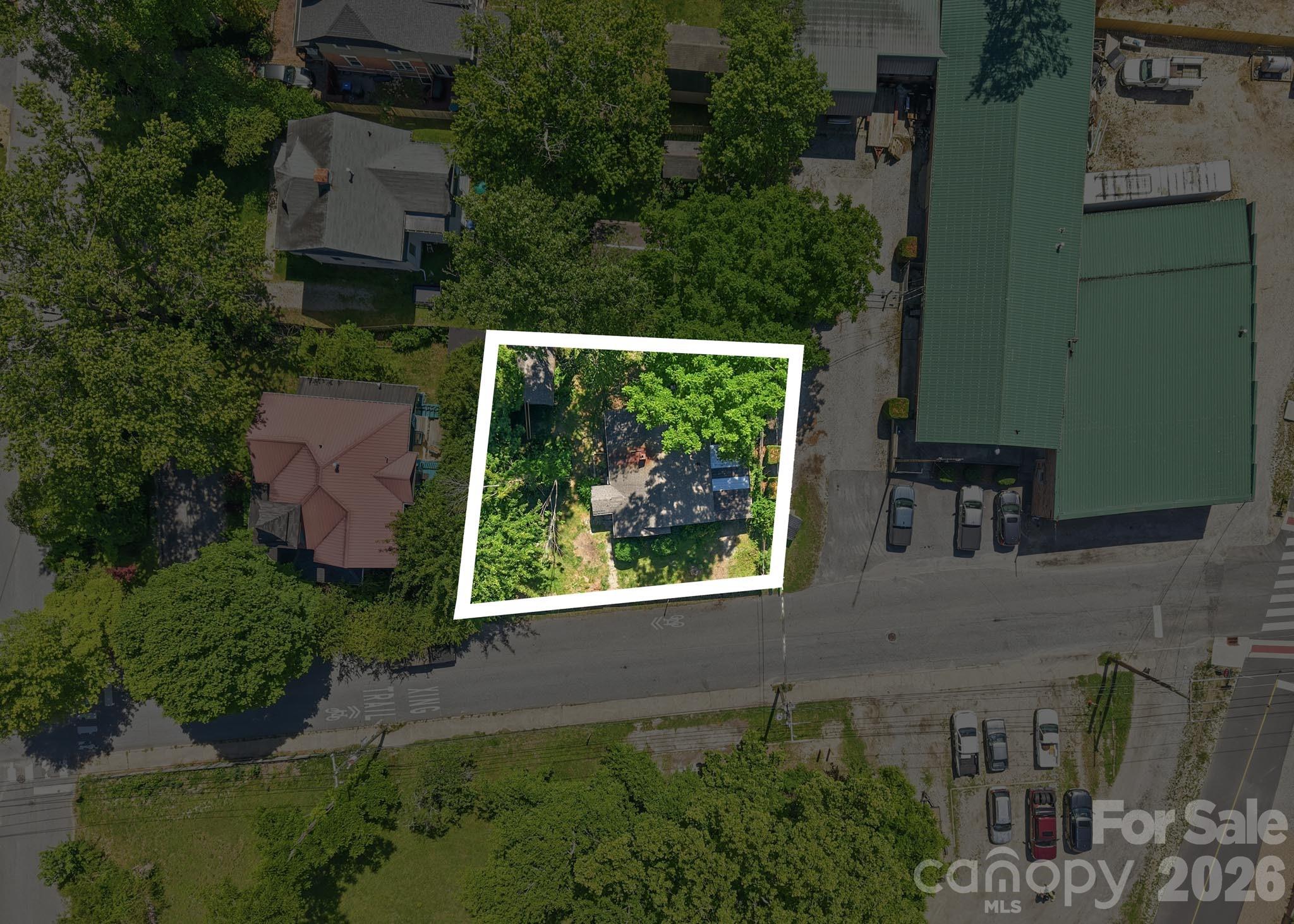 414 S Whitted Street — Hendersonville